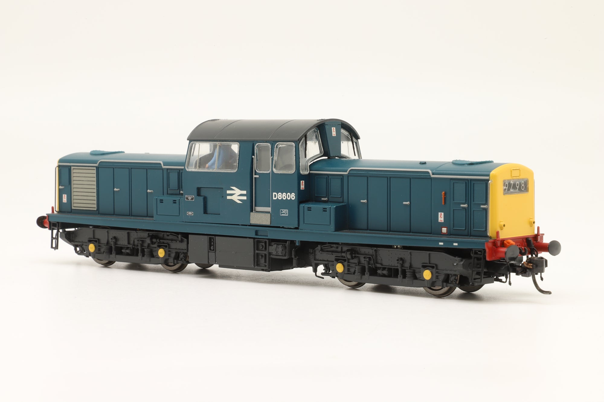 Heljan OO 17101 Class 17/Clayton 'D8606' BR Blue with Full Yellow Ends, DCC Sound