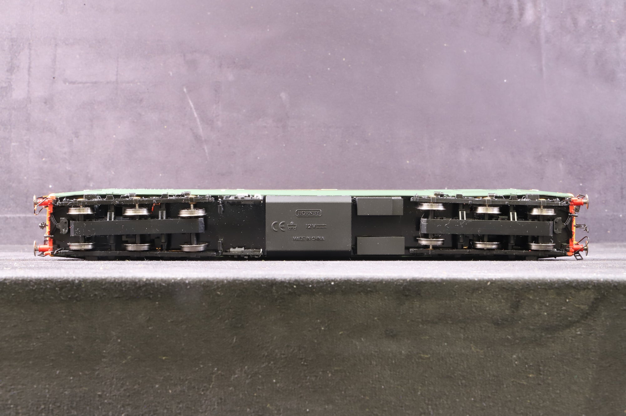 Hornby OO R2408 Class 50 '50007' 'Sir Edward Elgar' GWR 150 Style Green