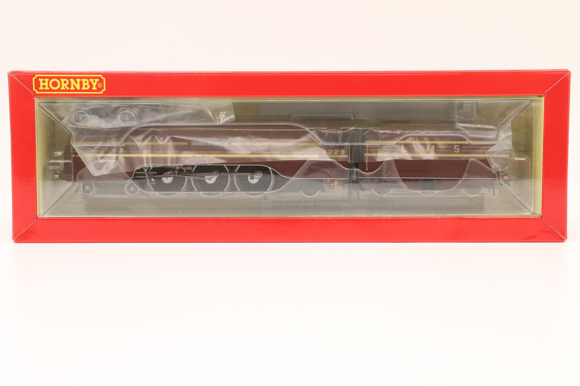 Hornby OO R3677 LMS Streamlined Princess Coronation Class 'Duchess of Hamilton' '6229' LMS
