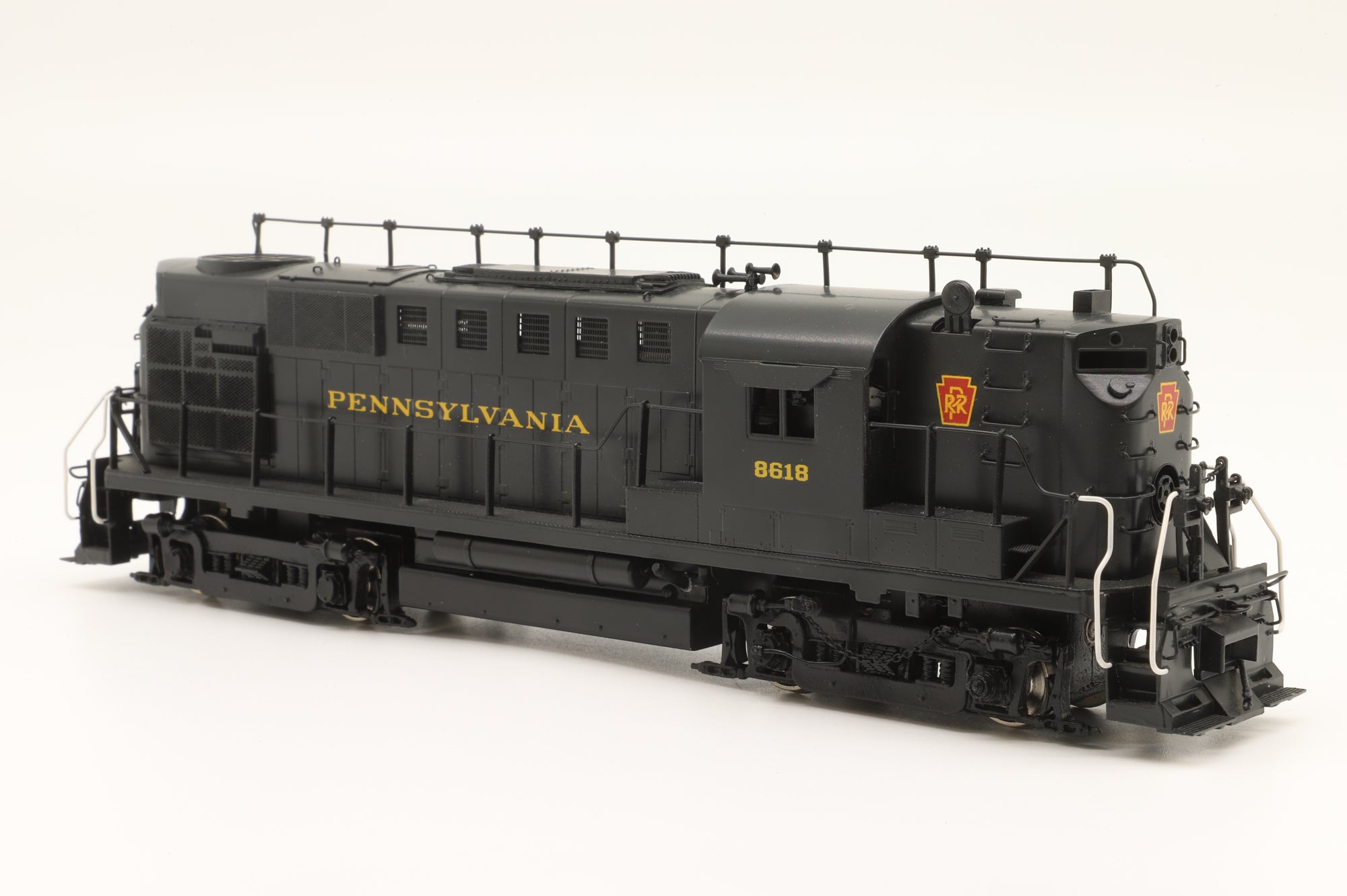 Key Imports/Samhongsa HO Brass Alco RS-11 (DL-701) w/ High Hood #8618 in PRR Black