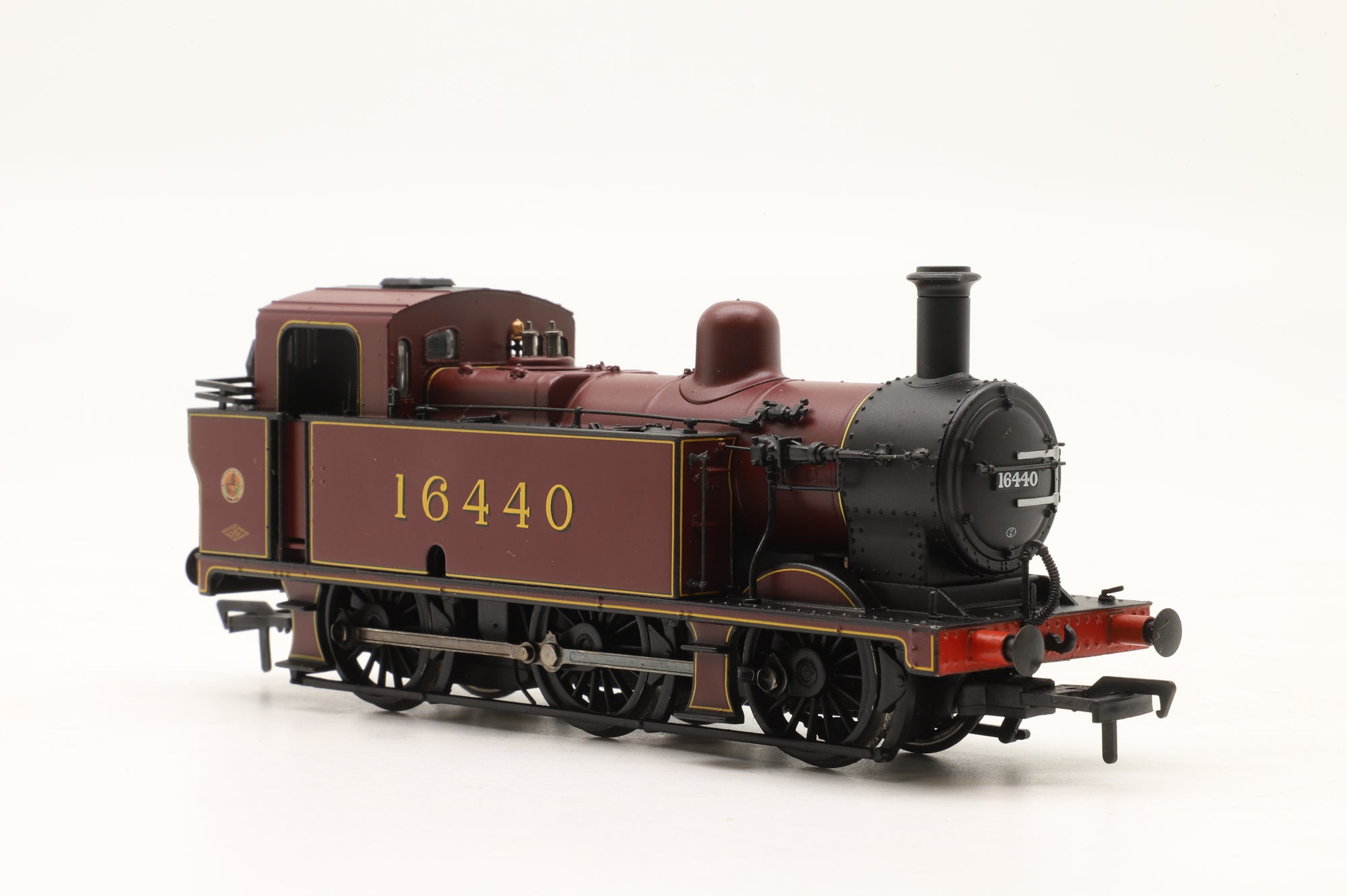 Bachmann OO 32-225W Class 3F Jinty 16440 in LMS Crimson