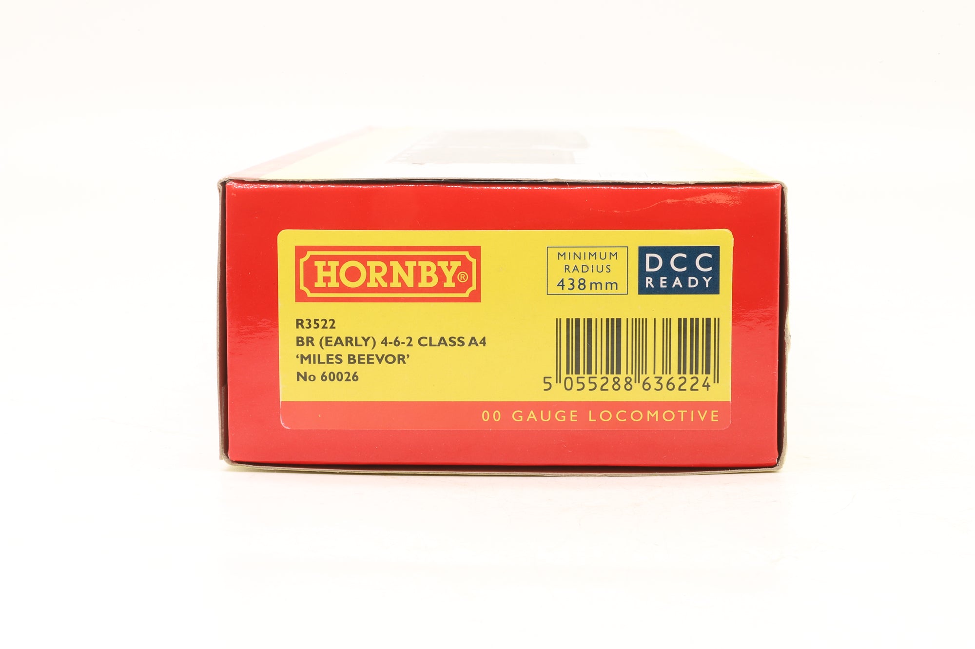 Hornby OO R3522 Class A4 '60026' 'Miles Beevor' BR Lined Green E/C
