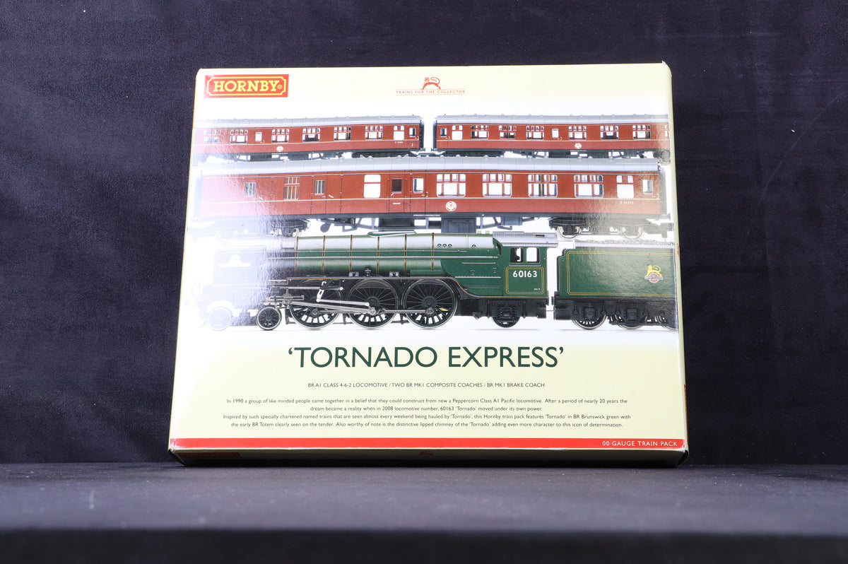 Hornby OO R3059 &#39;Tornado Express&#39; Train Pack