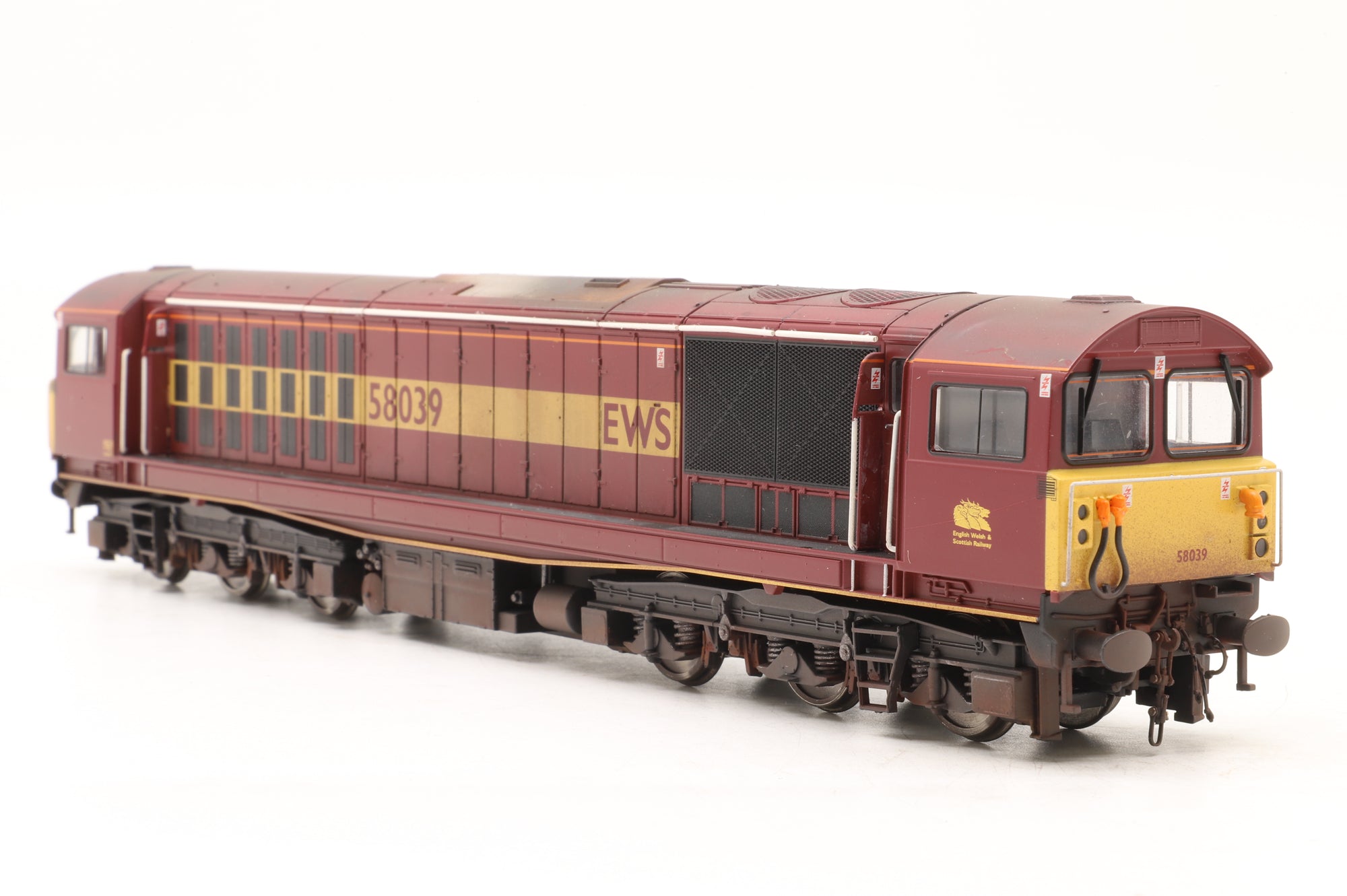 EFE/Heljan OO E84008 Class 58 58039 in EWS Livery – Weathered