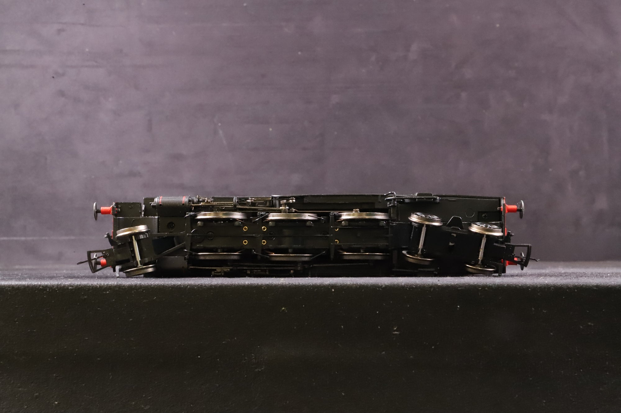 Bachmann OO 32-883 LMS Fairburn Tank '42107' British Railways Lined Black