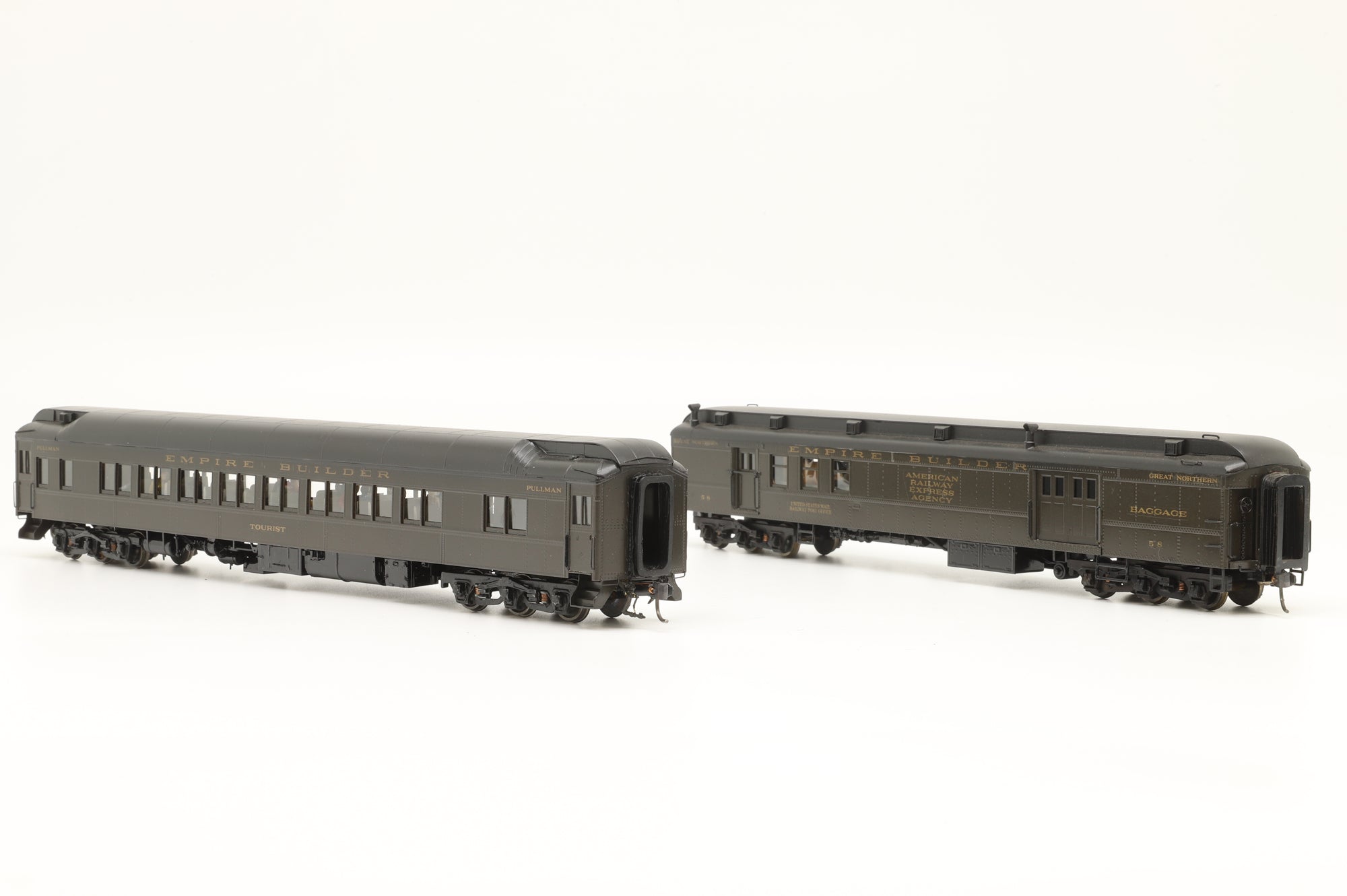 Oriental Limited HO Brass Rake of 9 Great Northern Empire Builder Coaches
