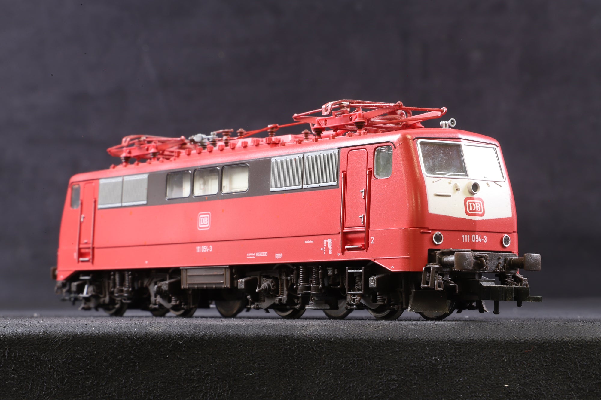 Fleischmann HO 64347 Class BR 111 054-3 DB 2 & 3 Rail