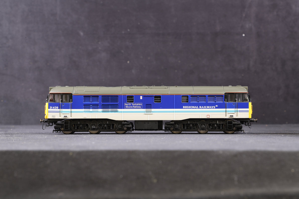 Hornby OO R2963 AIA-AIA- Class 31 &#39;31439&#39; Regional Railways