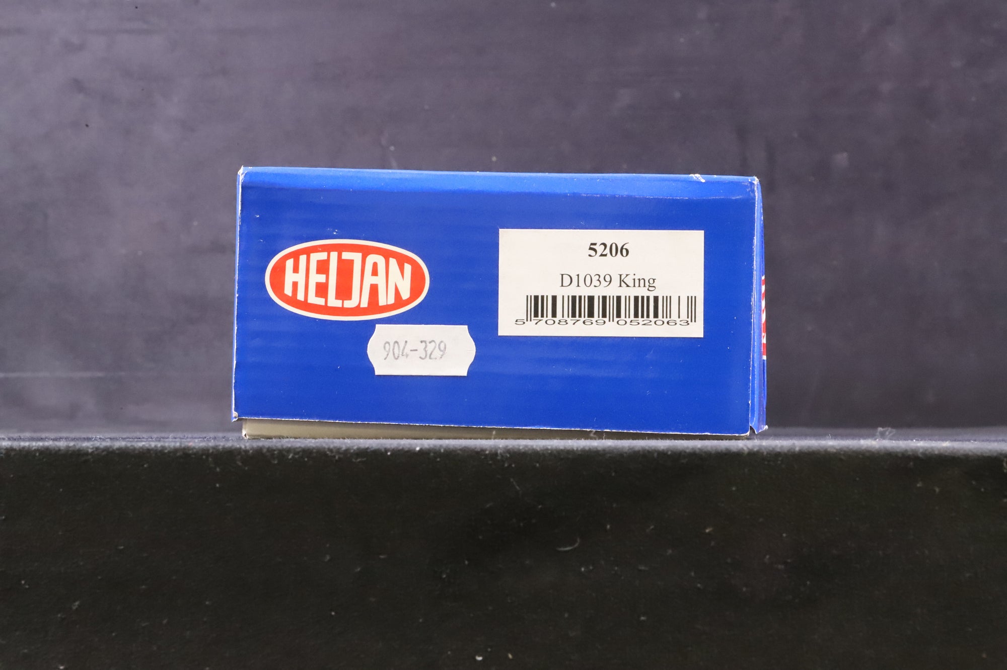 Heljan OO 5206 Class 52 D1039 'Western King' in BR Maroon