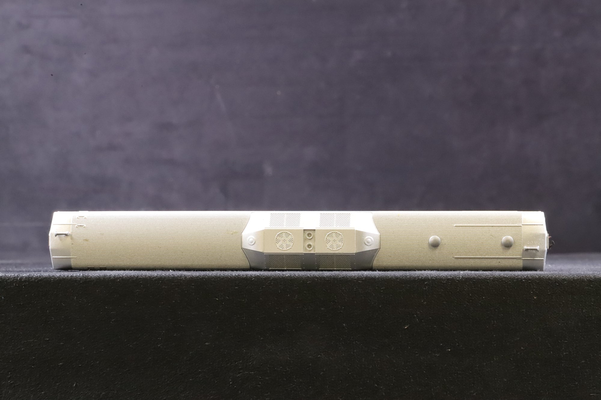 Kato N Gauge 166-0111 Budd Diesel Railcar 712 in Alaska Railroad Livery