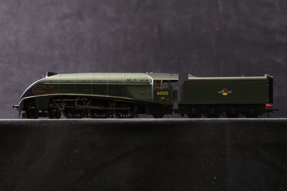 Hornby OO R2794M Heart Of Midlothian Train Pack Ltd Ed 1369/ 1500