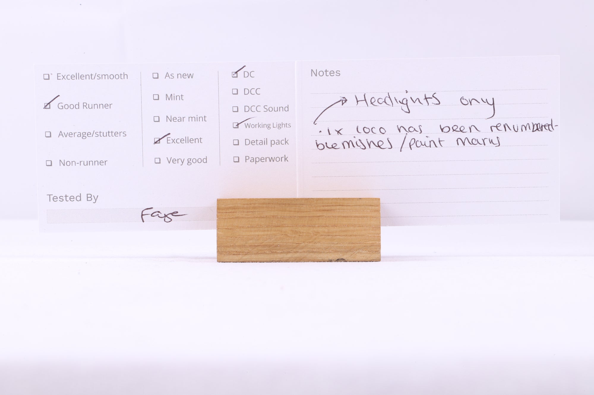 Kato N 106-2451 C44-9W Chicago & North Western 'Dynamic Duo' '8646' & '8688'