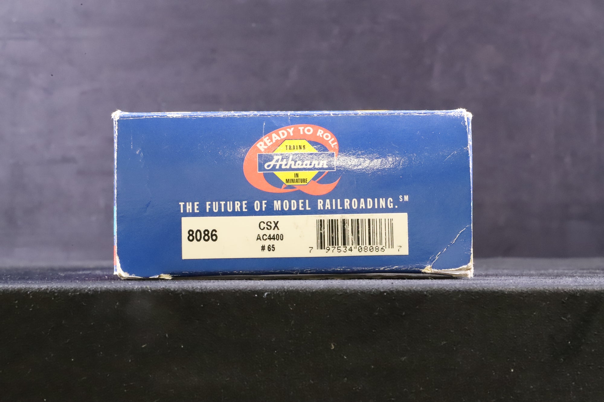 Athearn HO 8086 AC4400 No.65 in CSX Livery