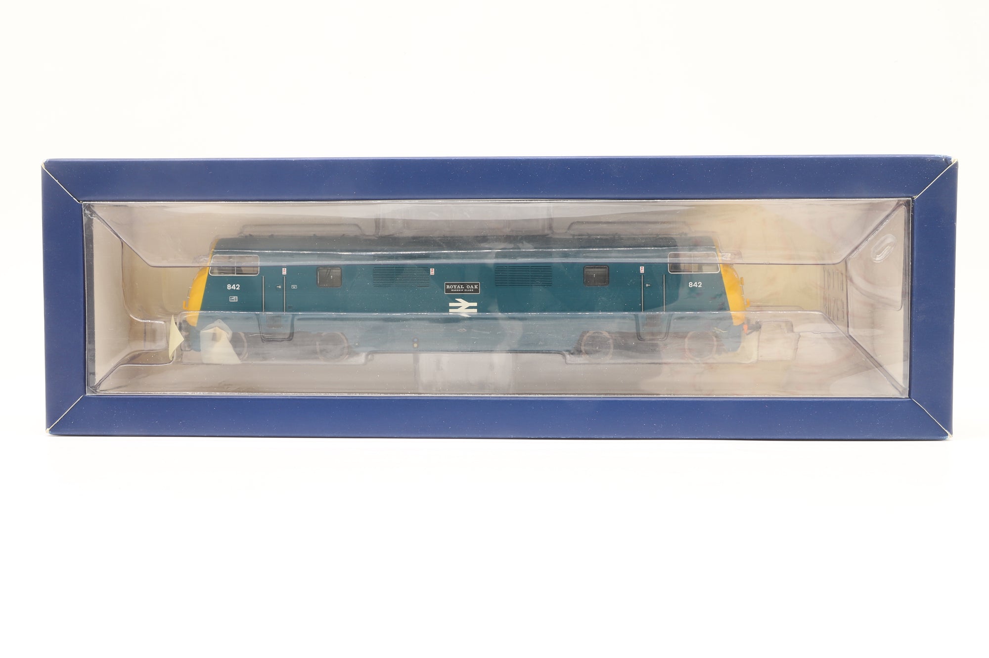 Bachmann OO 32-067 Class 43 Warship '842' 'Royal Oak' BR Blue, DCC Sound