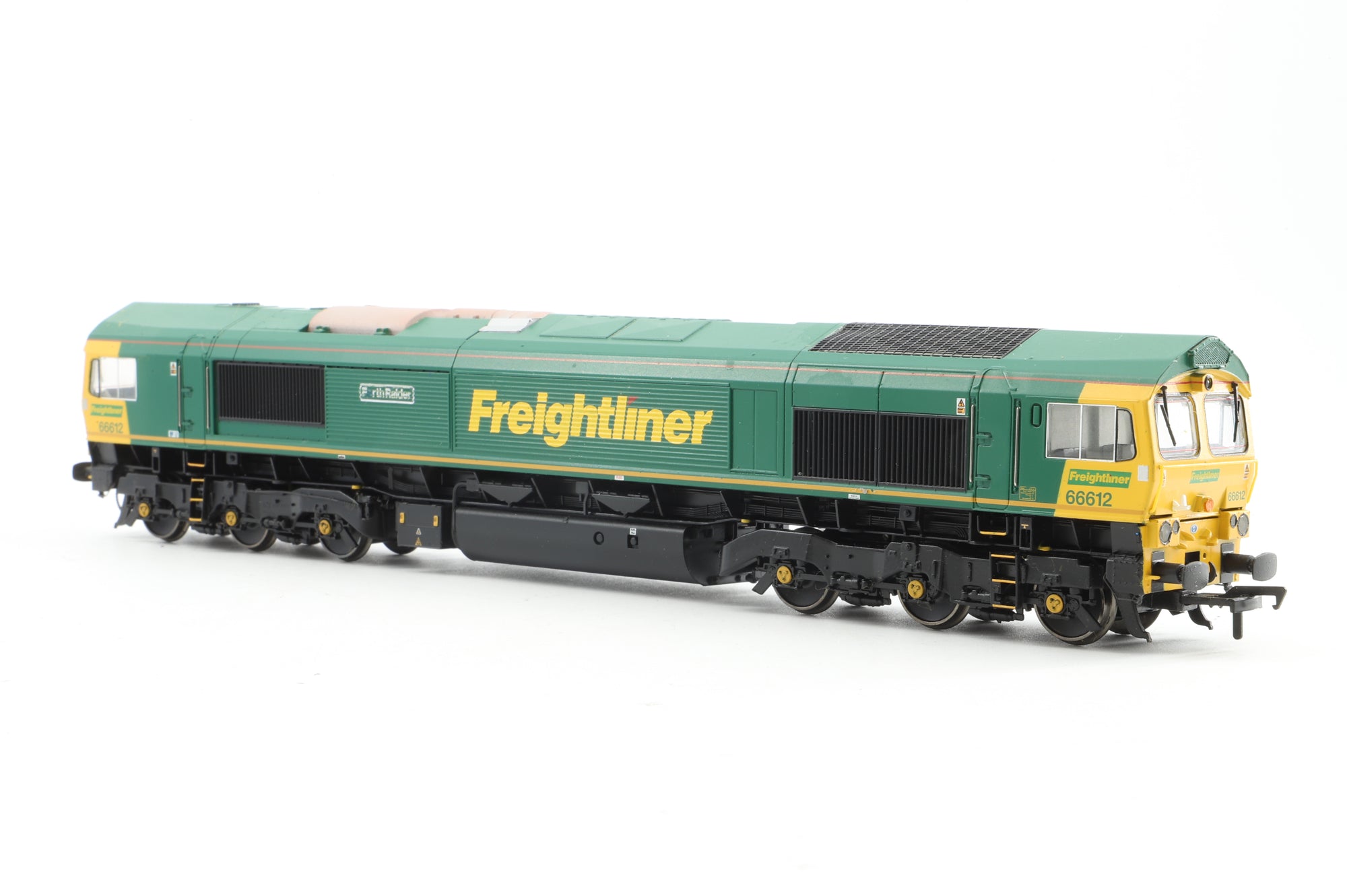 Bachmann OO 32-728 Class 66 Diesel '66612' 'Forth Raider' Freightliner