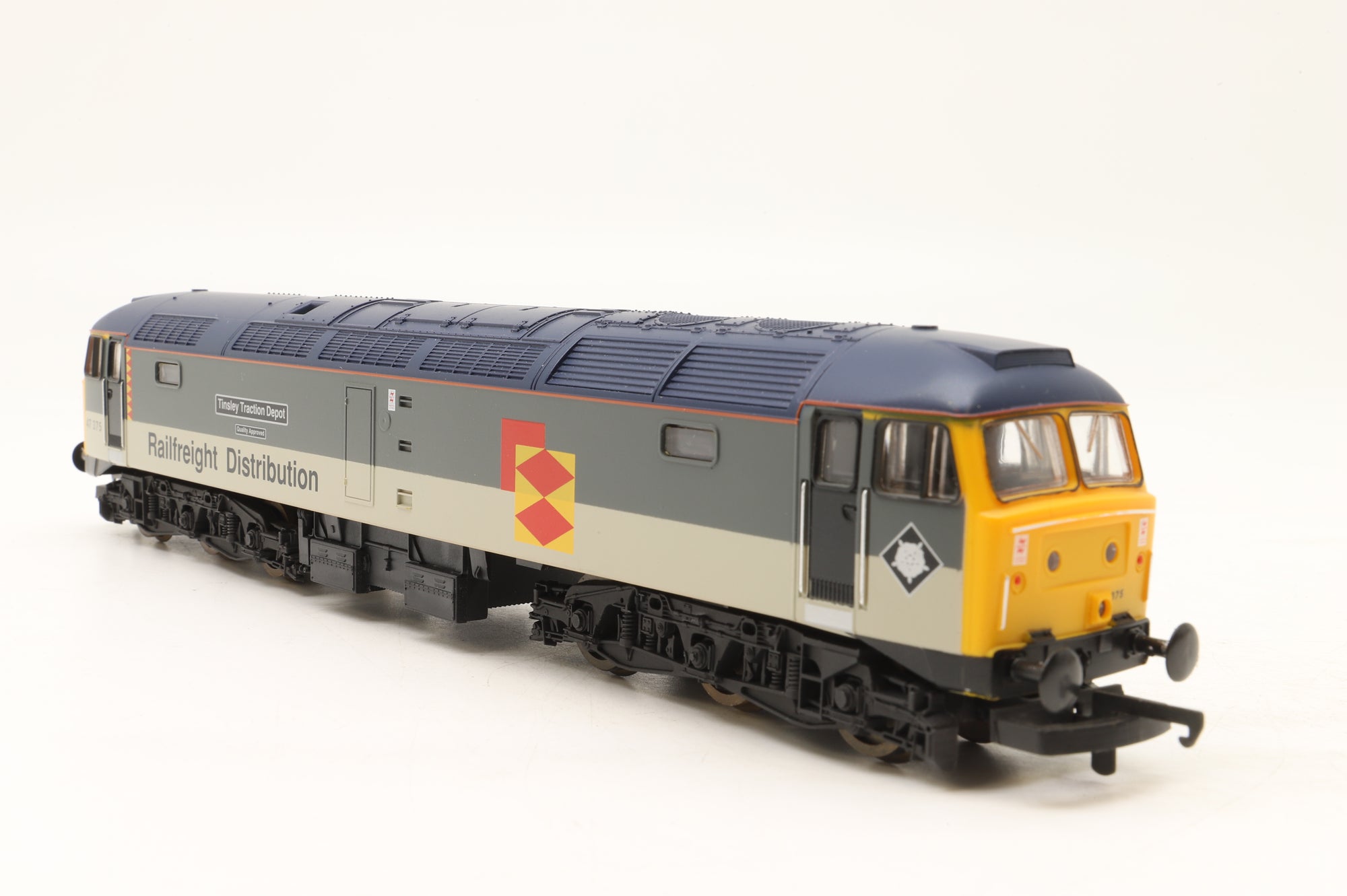 Lima OO 204889A7 Class 47 'Tinsley Traction Depot' '47375' Railfreight Distribution
