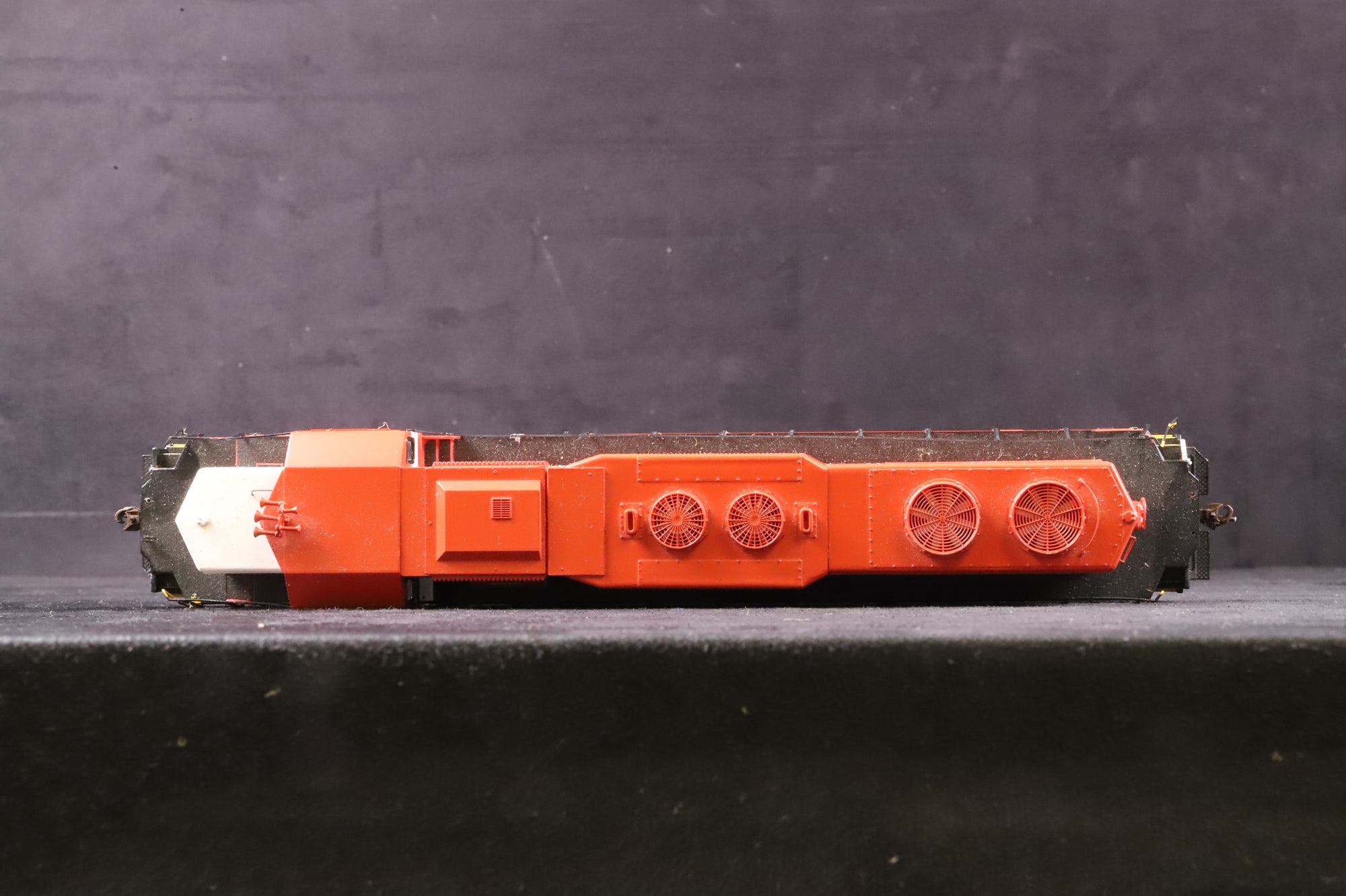 Athearn HO 93531 SD38 '37' McCloud River, DCC Fitted