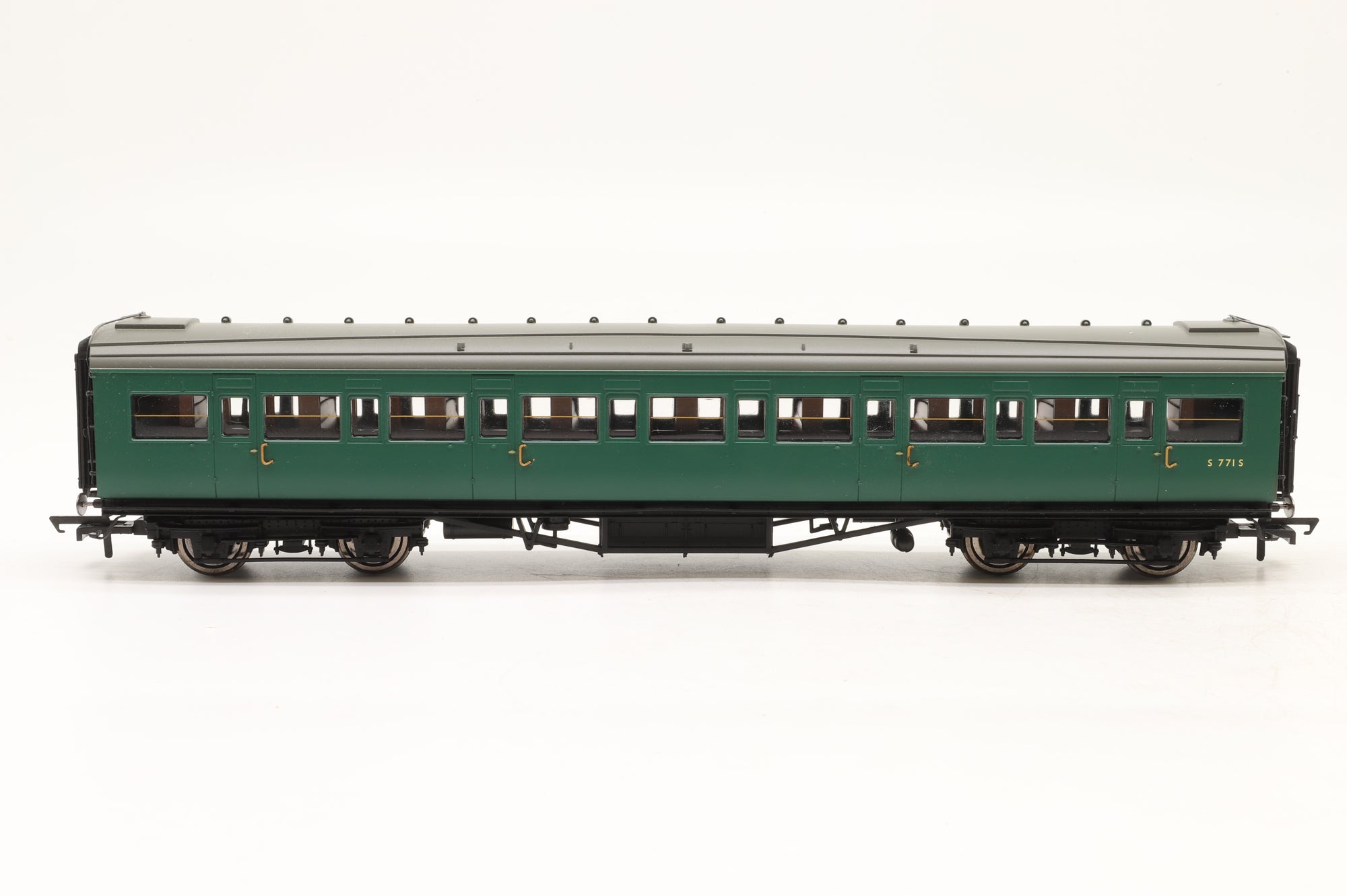 Hornby OO R2815 Southern Suburban 1957 Coach Pack Ltd Ed 1718/ 2500