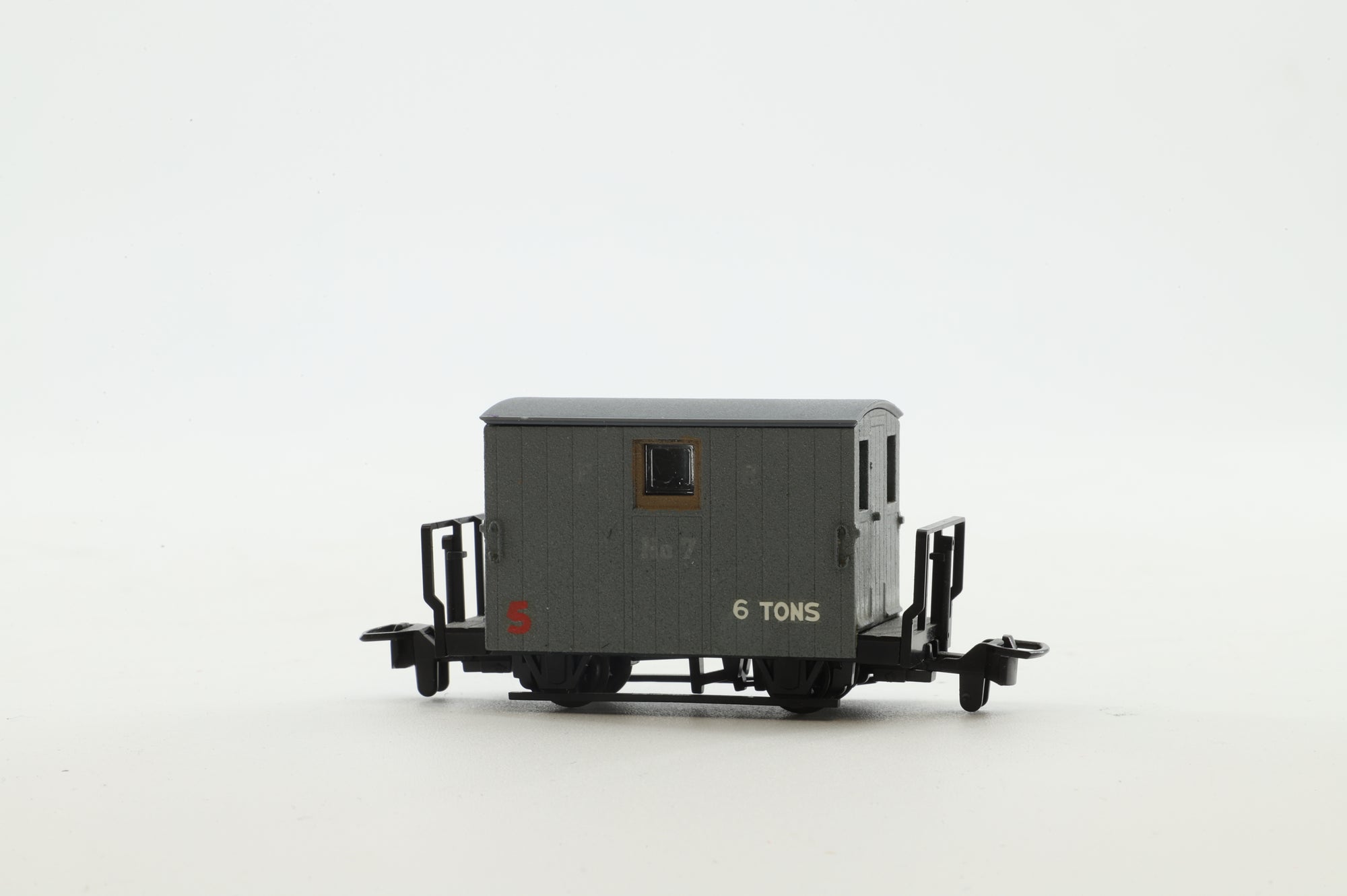 Peco 009 GR-580A Ffestiniog Railway 4 Wheel Brake Van 2 Balcony '5'