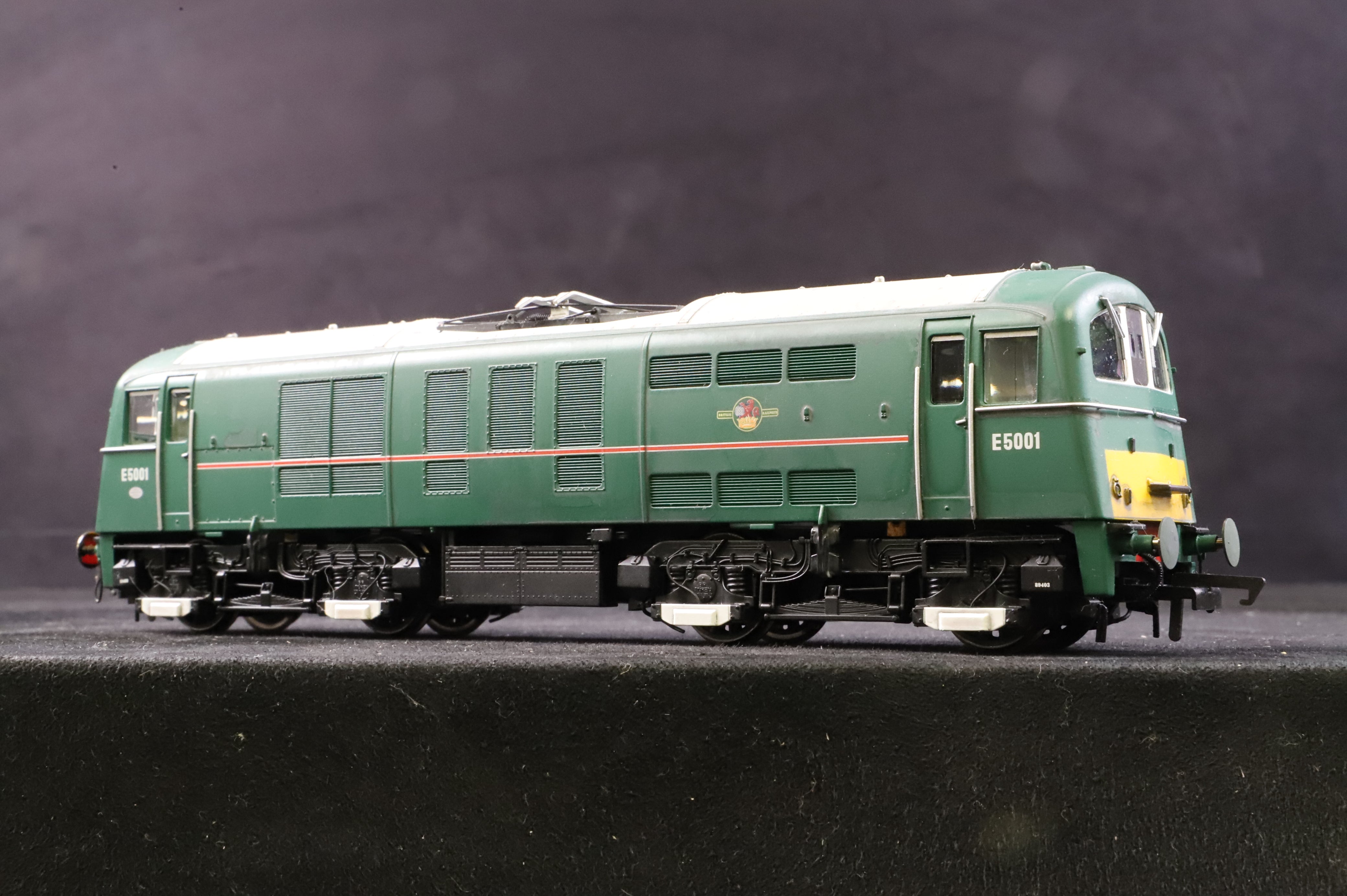 Hornby OO R3373 Class 71 'E5001' BR Green L/C Weathered - Clark