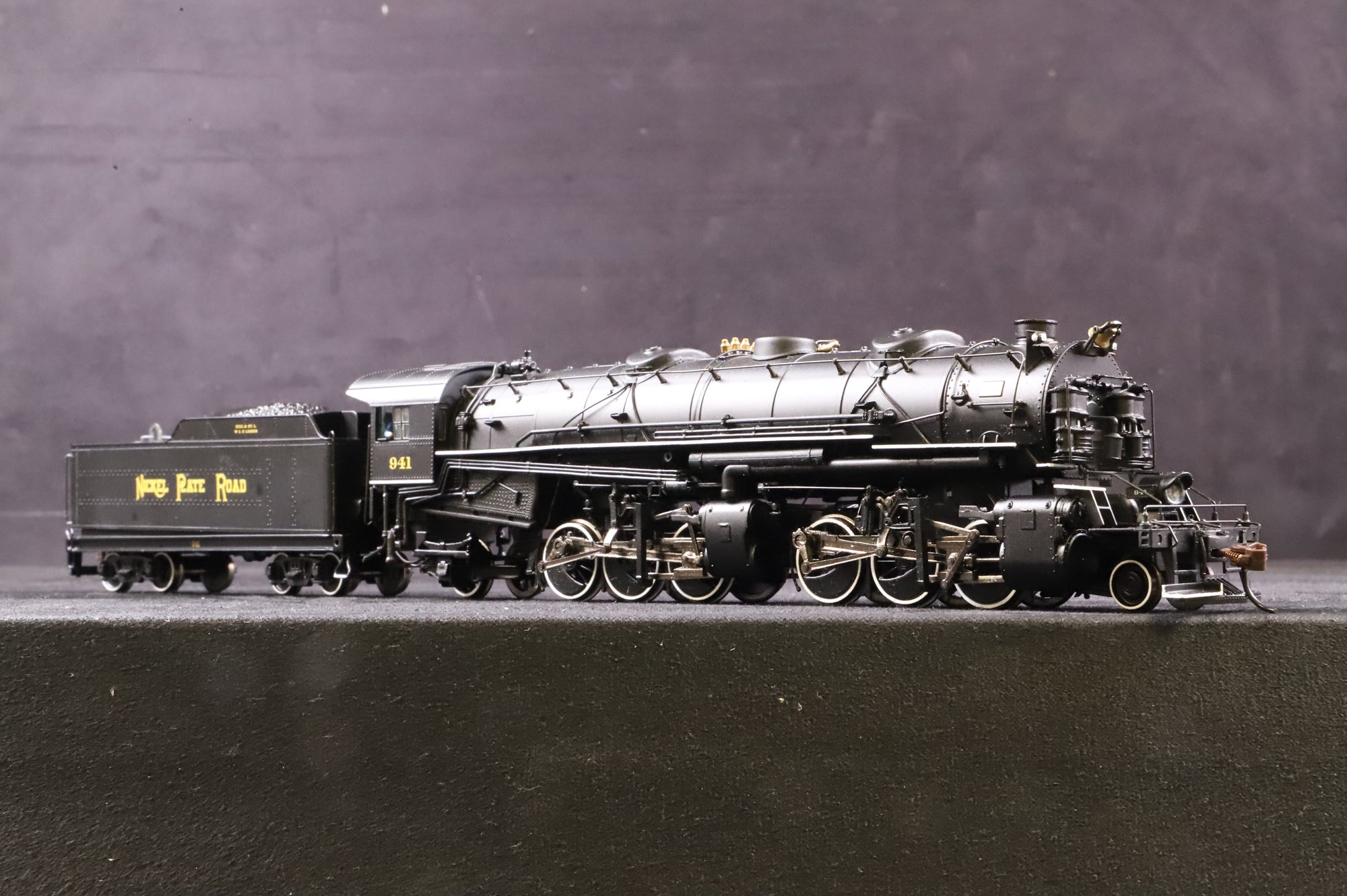 Spectrum HO 82604 USRA Articulated Steam Locomotive Nickel Plate, DCC Fitted
