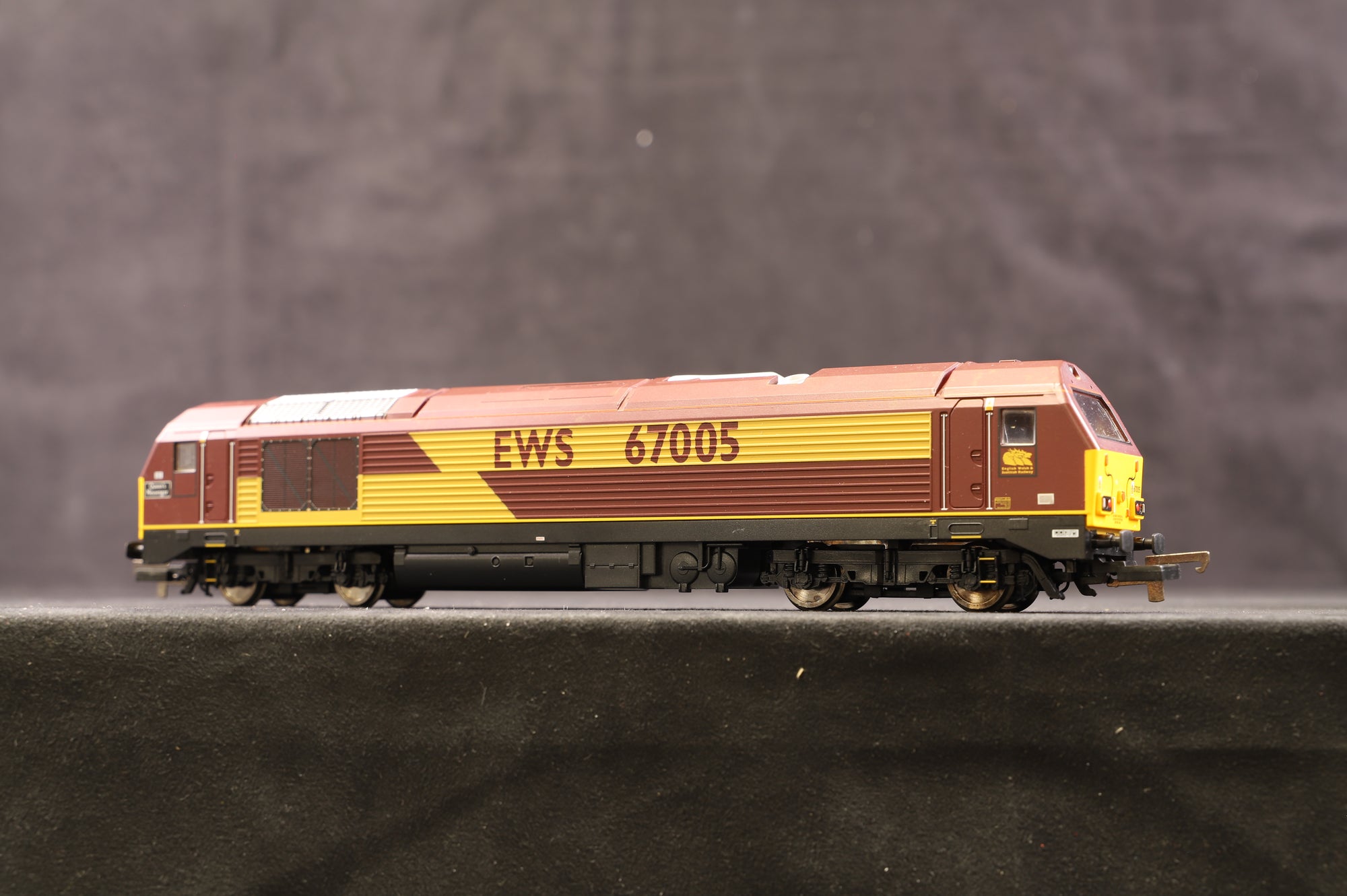 Second hand oo store gauge model trains