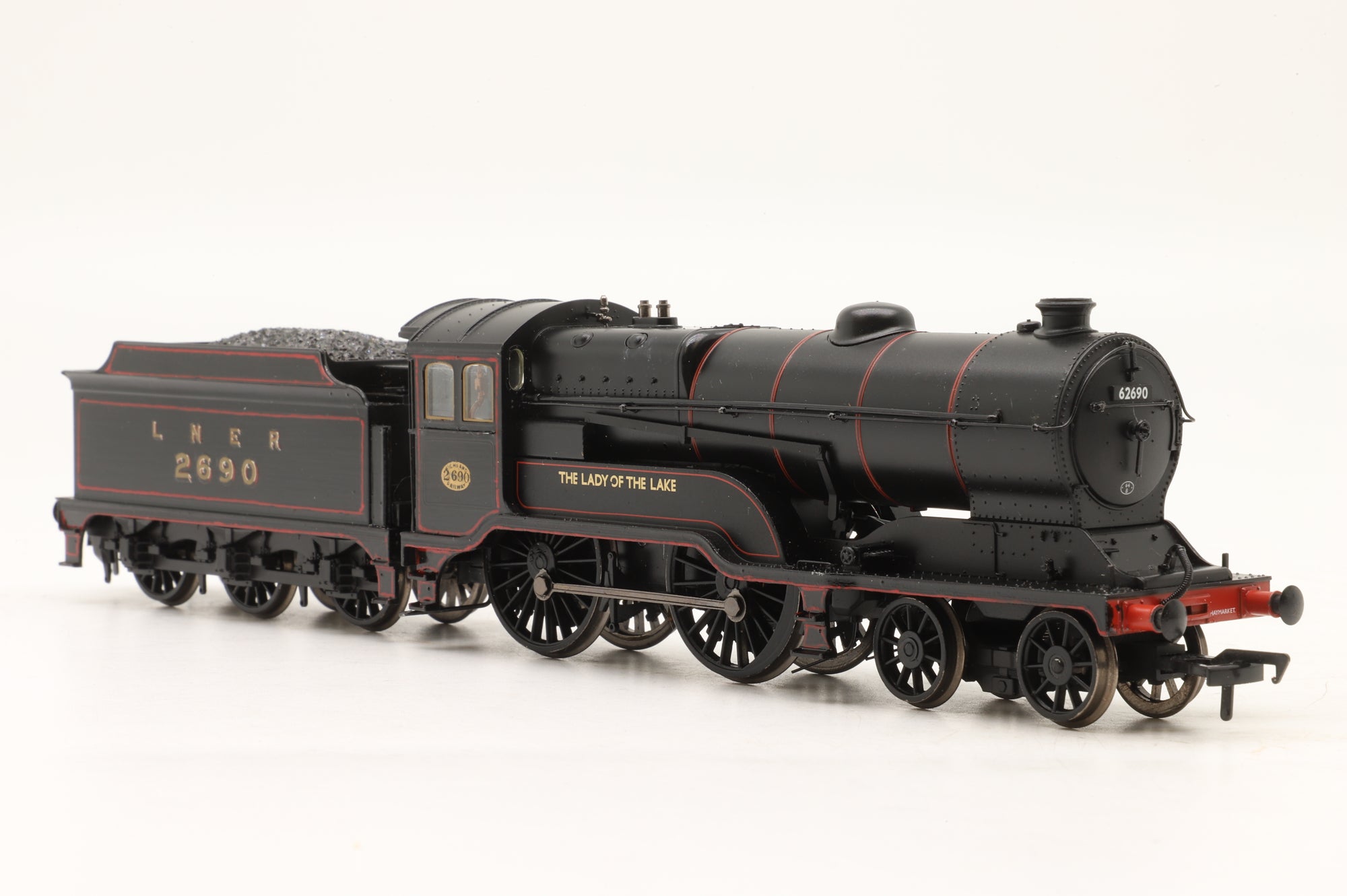 Bachmann OO 31-135 Class D11 62690 'The Lady Of The Lake' BR Black Early Emblem
