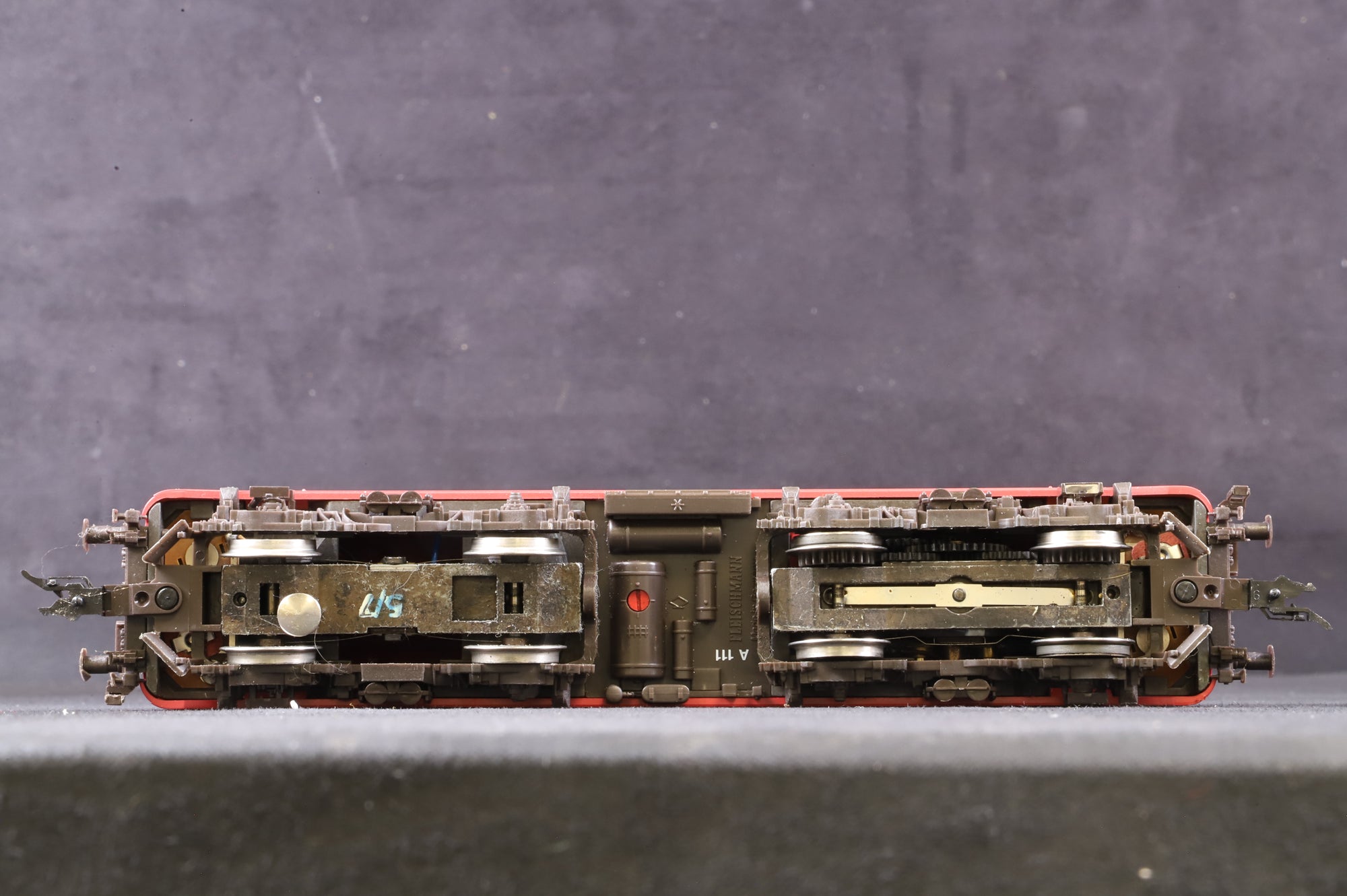 Fleischmann HO 64347 Class BR 111 054-3 DB 2 & 3 Rail