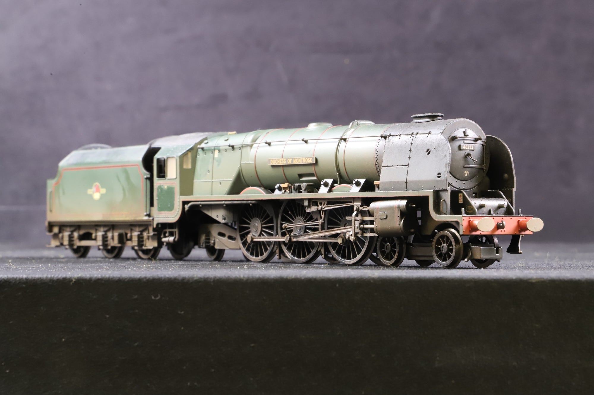 WORKSHOP Hornby OO Duchess Class 46232 'Duchess of Montrose' in Lined BR Green w/ Late Crests - Weathered