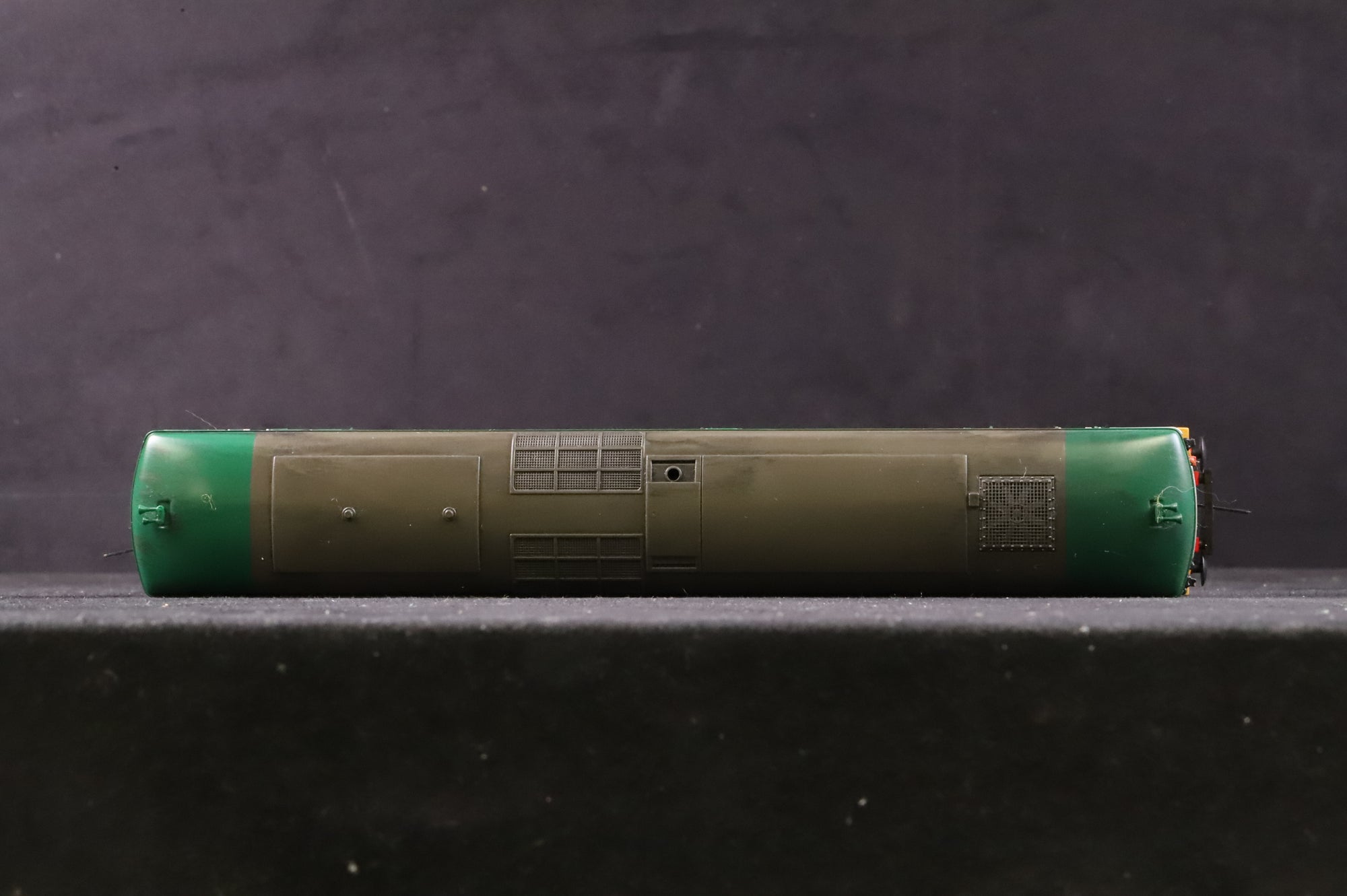 Hornby OO R2656 Class 73 'E6001' BR Green Weathered