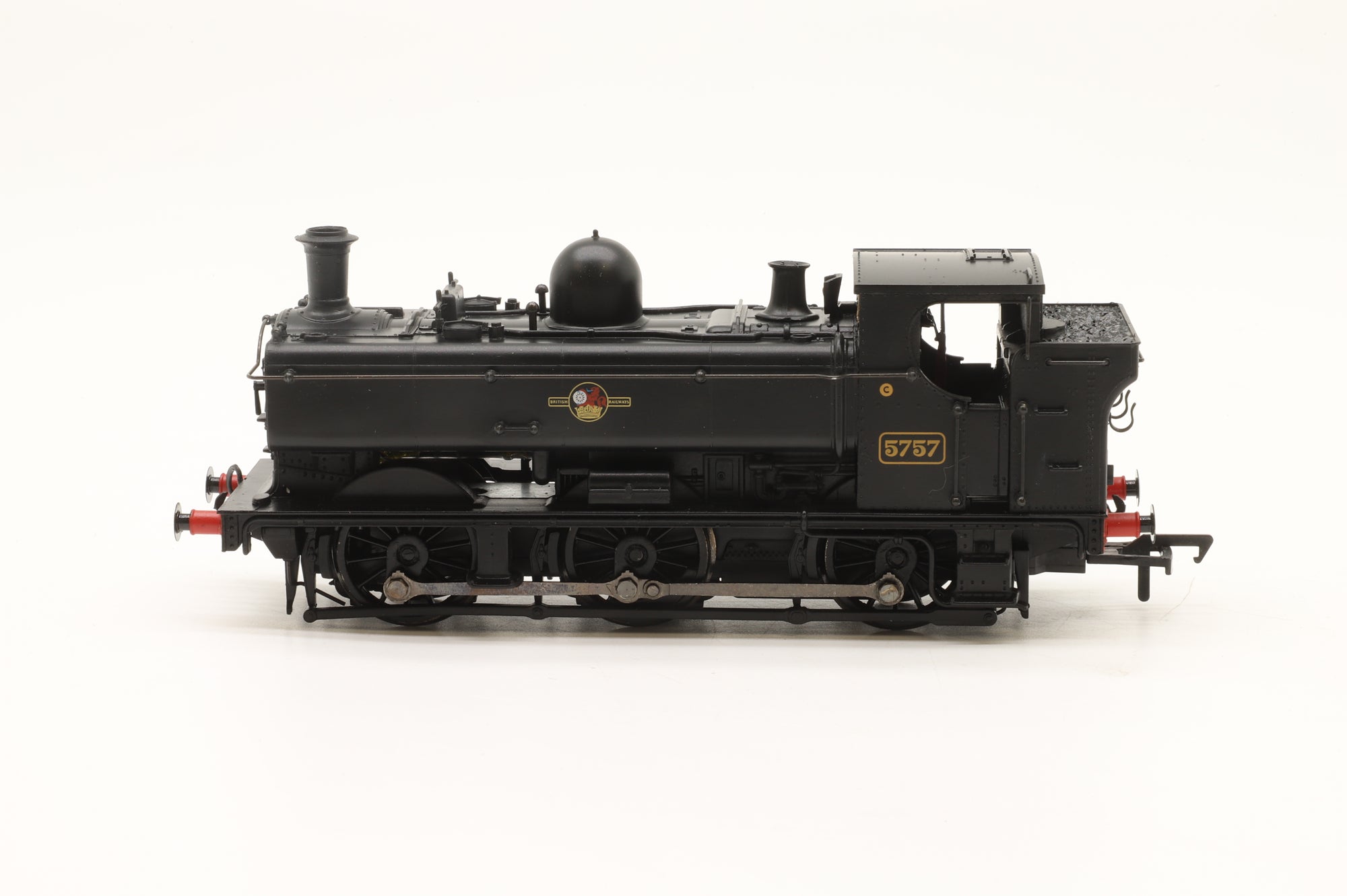 Bachmann OO 32-212 5700 Pannier Tank '5757' BR Black L/C DCC Fitted