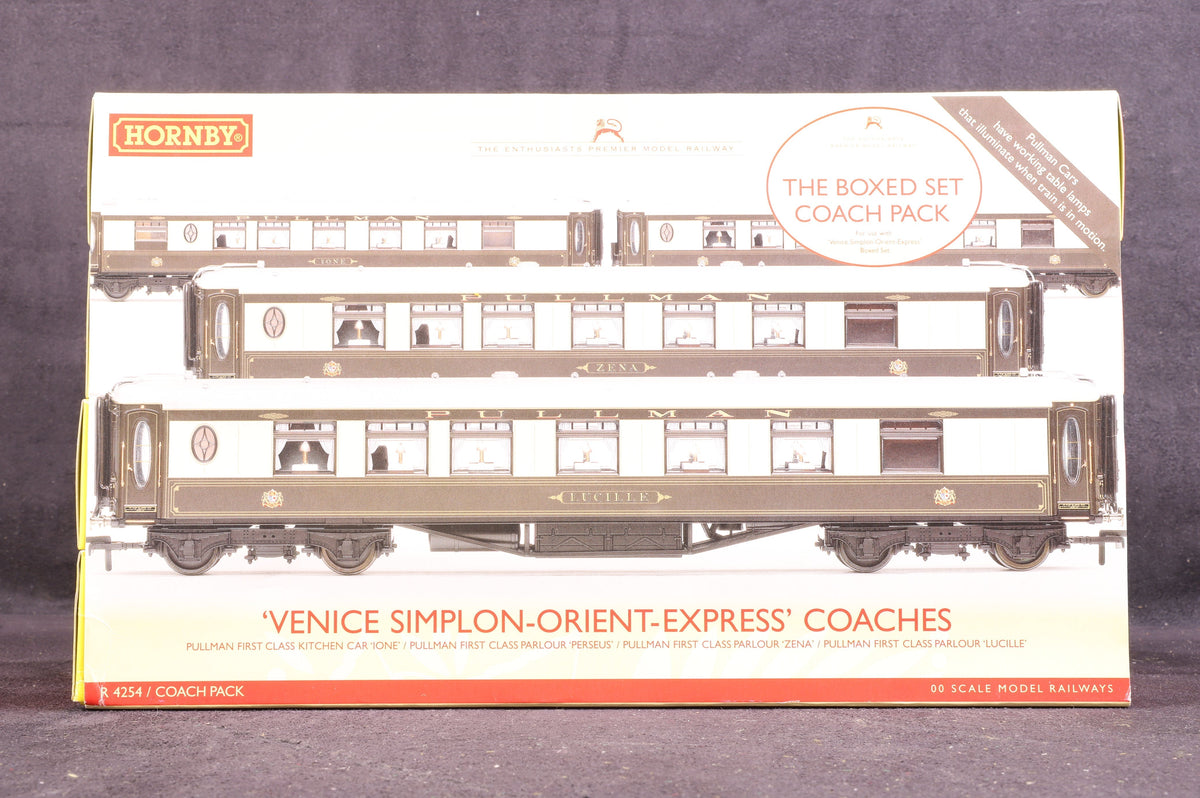 Hornby OO R4254 &#39;Venice Simplon-Orient-Express&#39; Coach Pack