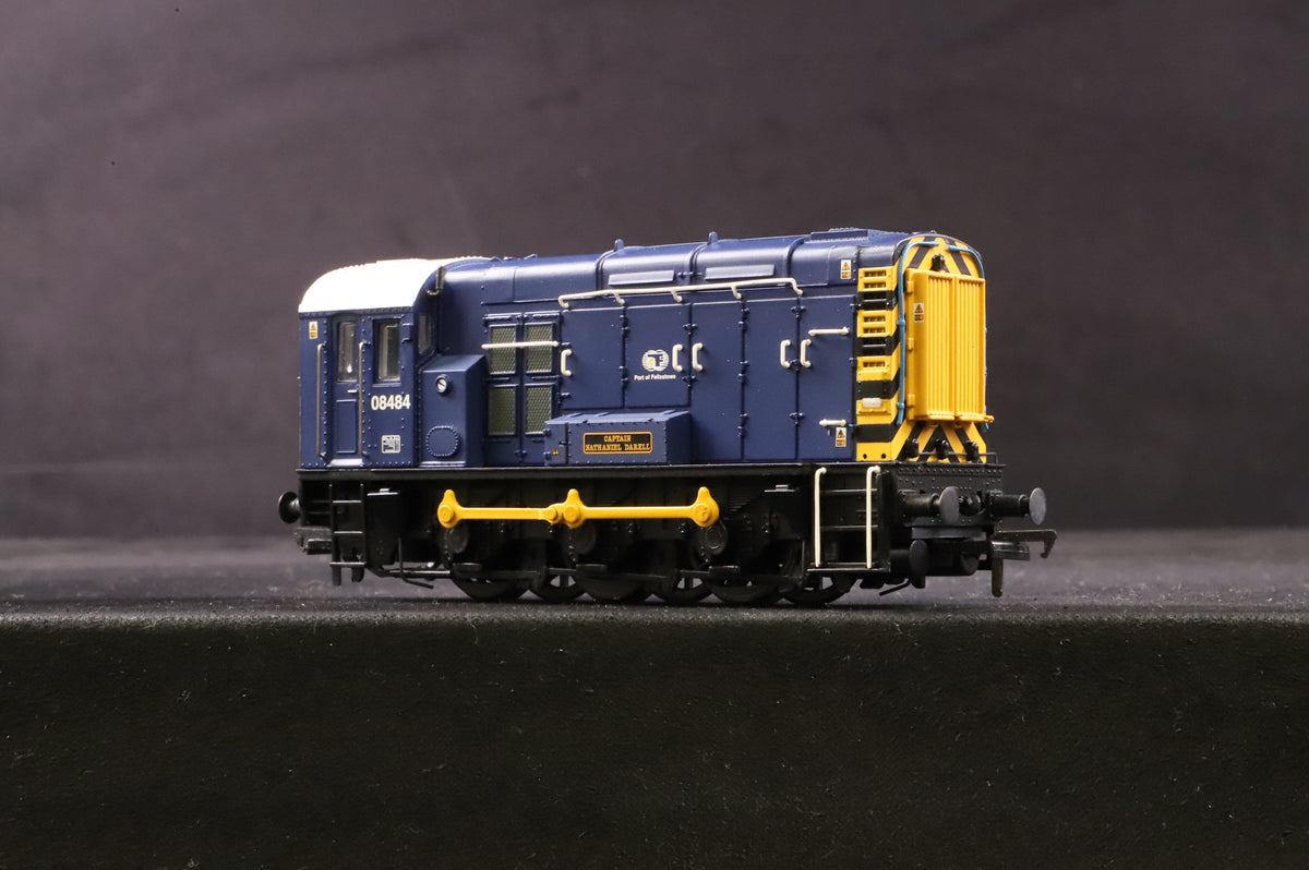 Bachmann OO 32-102K Class 08 08484 &#39;Captain Nathaniel Darell&#39; in Port of Felixstowe Blue w/ Wasp Stripe