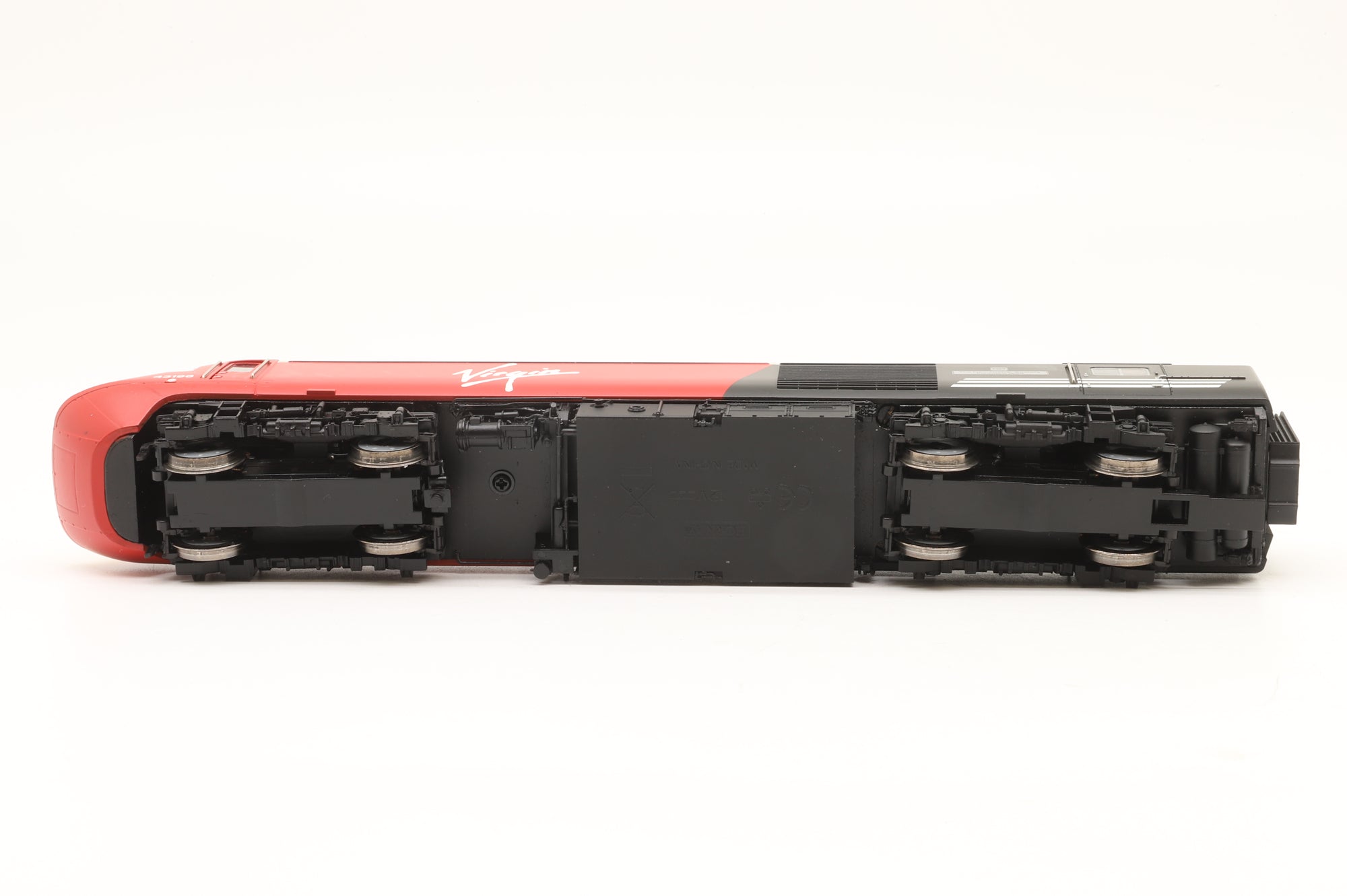 Hornby OO R2704 Class 43 HST Set 43196 'Newspaper Society'/43162 in Virgin Trains Livery - DCC Sound