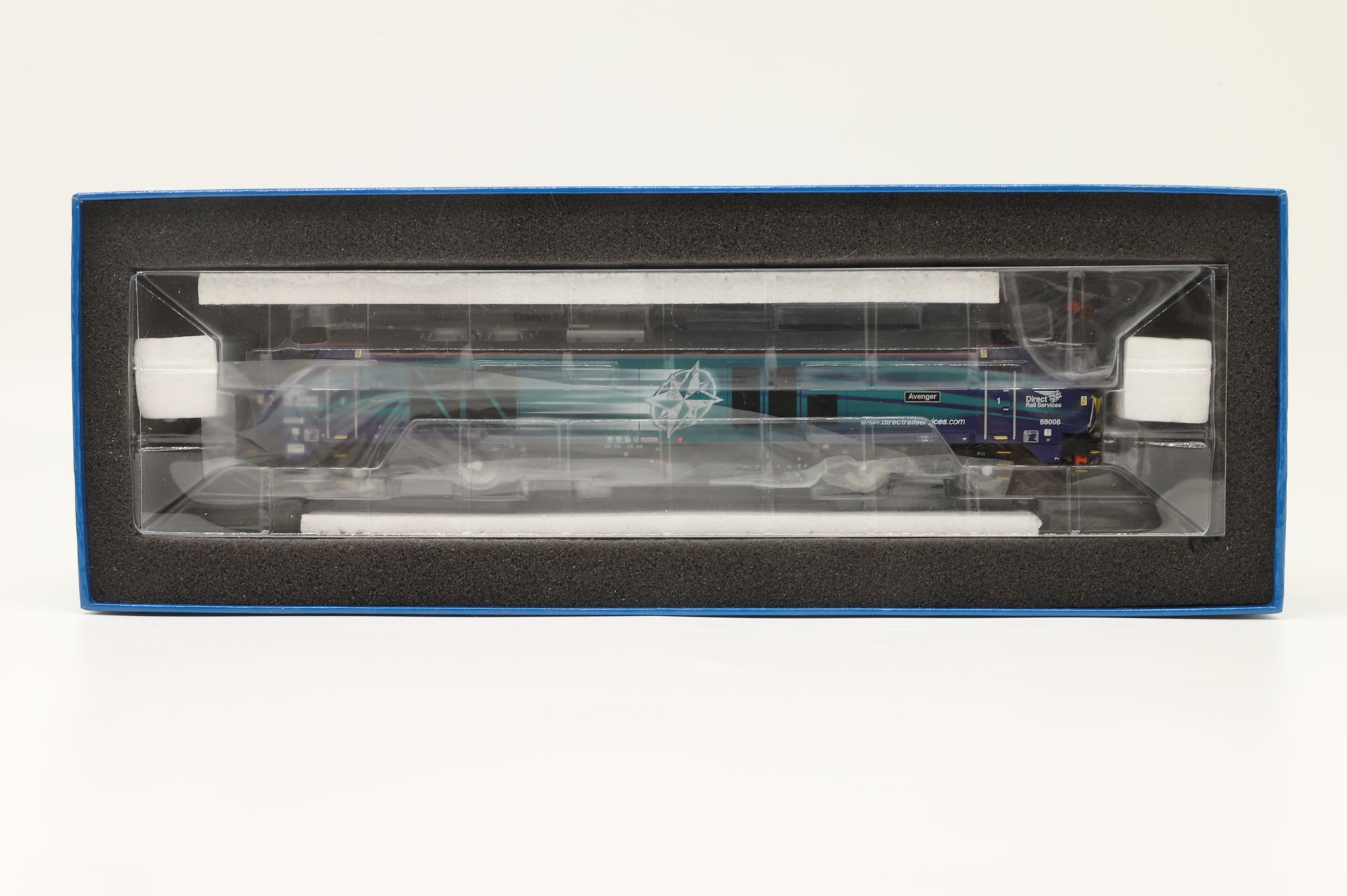 Dapol OO 4D-022-010 Class 68 '68008' 'Avenger' DRS, DCC Fitted