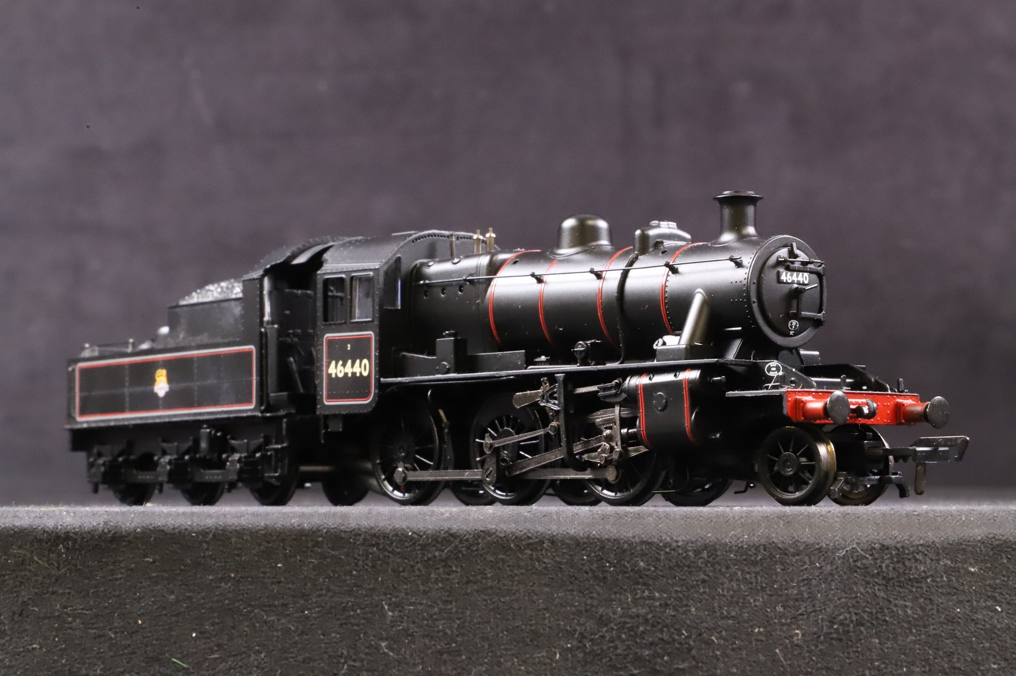 Bachmann OO 32-826 Ivatt Class 2MT 46440 in Lined BR Black w/ Early Crests