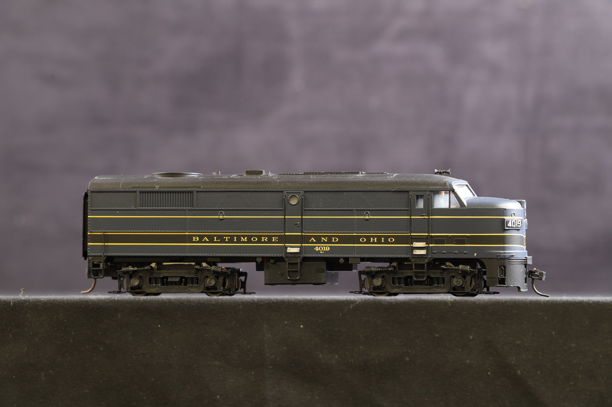 Proto 2000 Series HO 30201 FA2 Diesel Loco B&amp;O &#39;4019&#39; w/Dynamic Brakes, Ltd Ed.