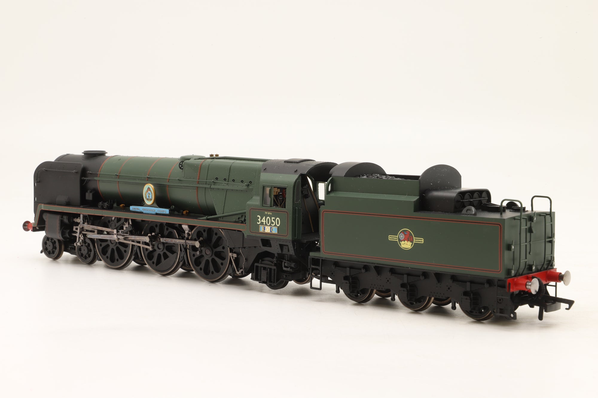 Hornby OO Rebuilt Battle of Britain Class '34050' 'Royal Observation Corps' BR Lined Green L/C Renumbered