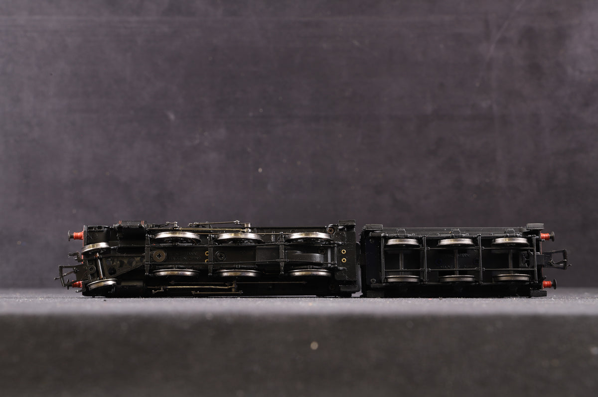 Bachmann OO 32-151 N Class &#39;31860&#39; BR Lined Black Early Emblem.