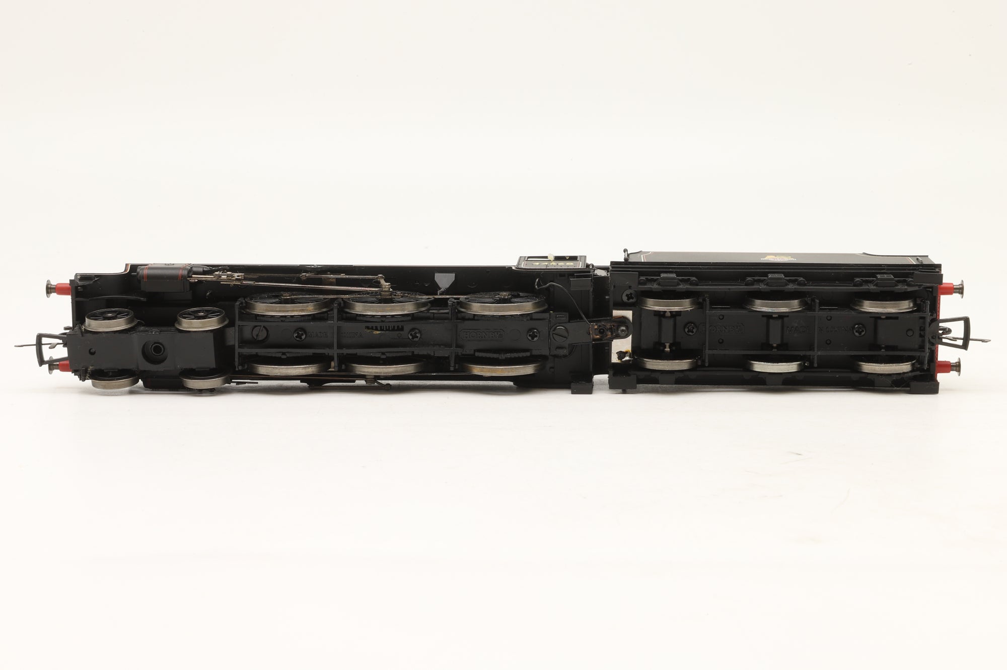 Hornby OO R2322 Class 5MT '44668' BR Lined Black E/C