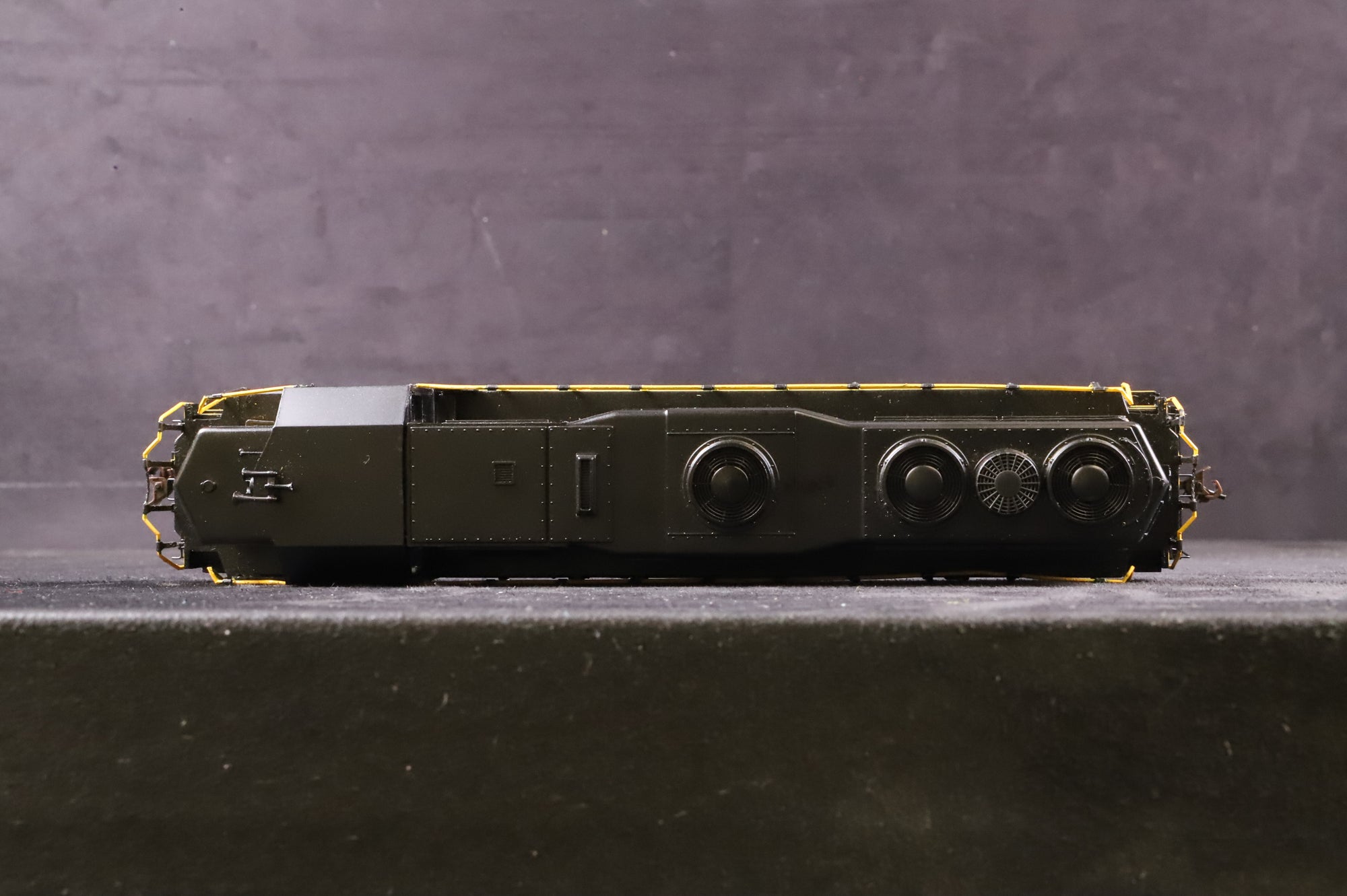 Bachmann HO 11522 GP35 Diesel Locomotive '2502' Alaska Railroad