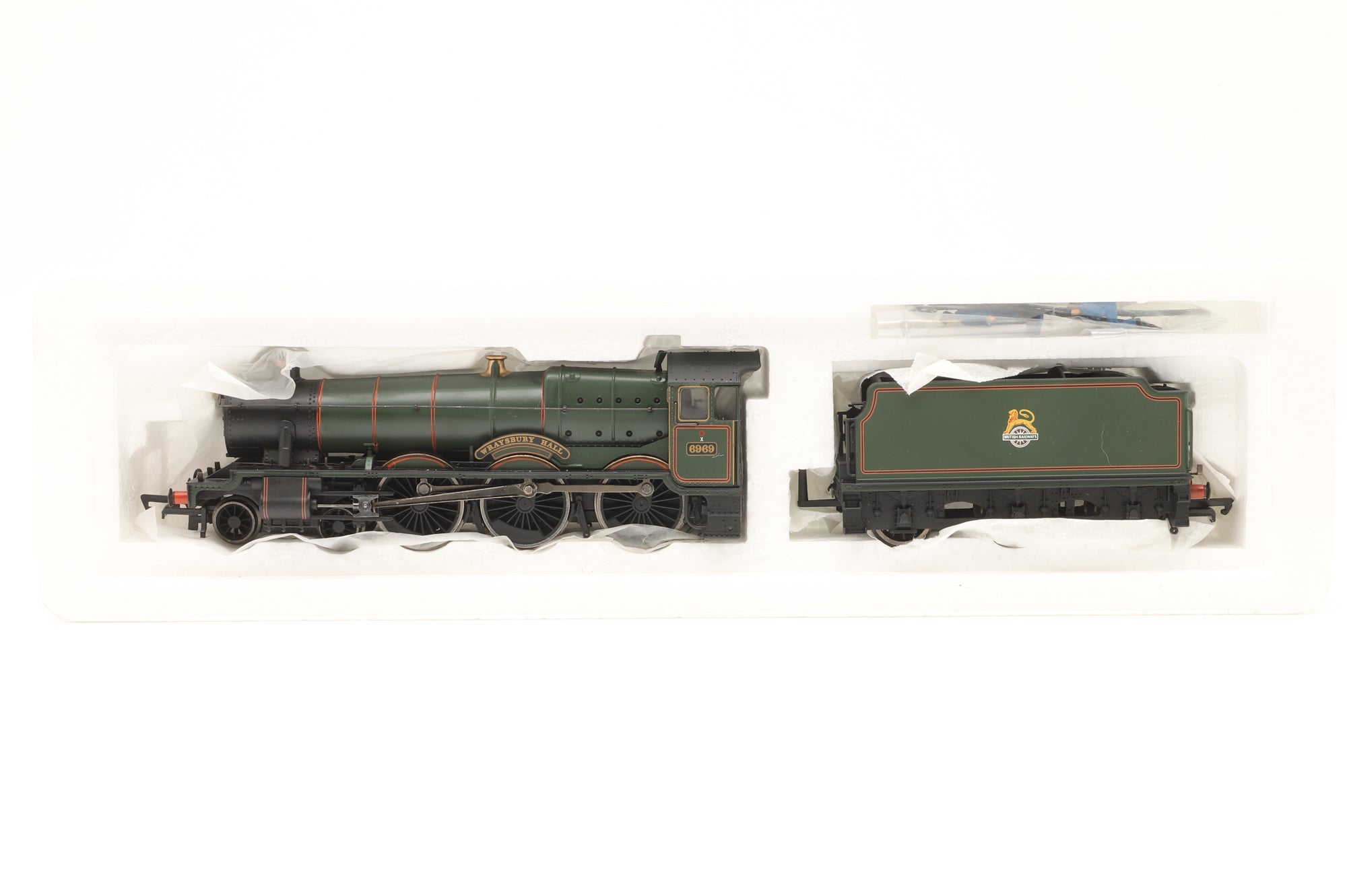 Bachmann OO 31-778 Modified Hall '6969' 'Wraysbury Hall' BR Green Early Emblem