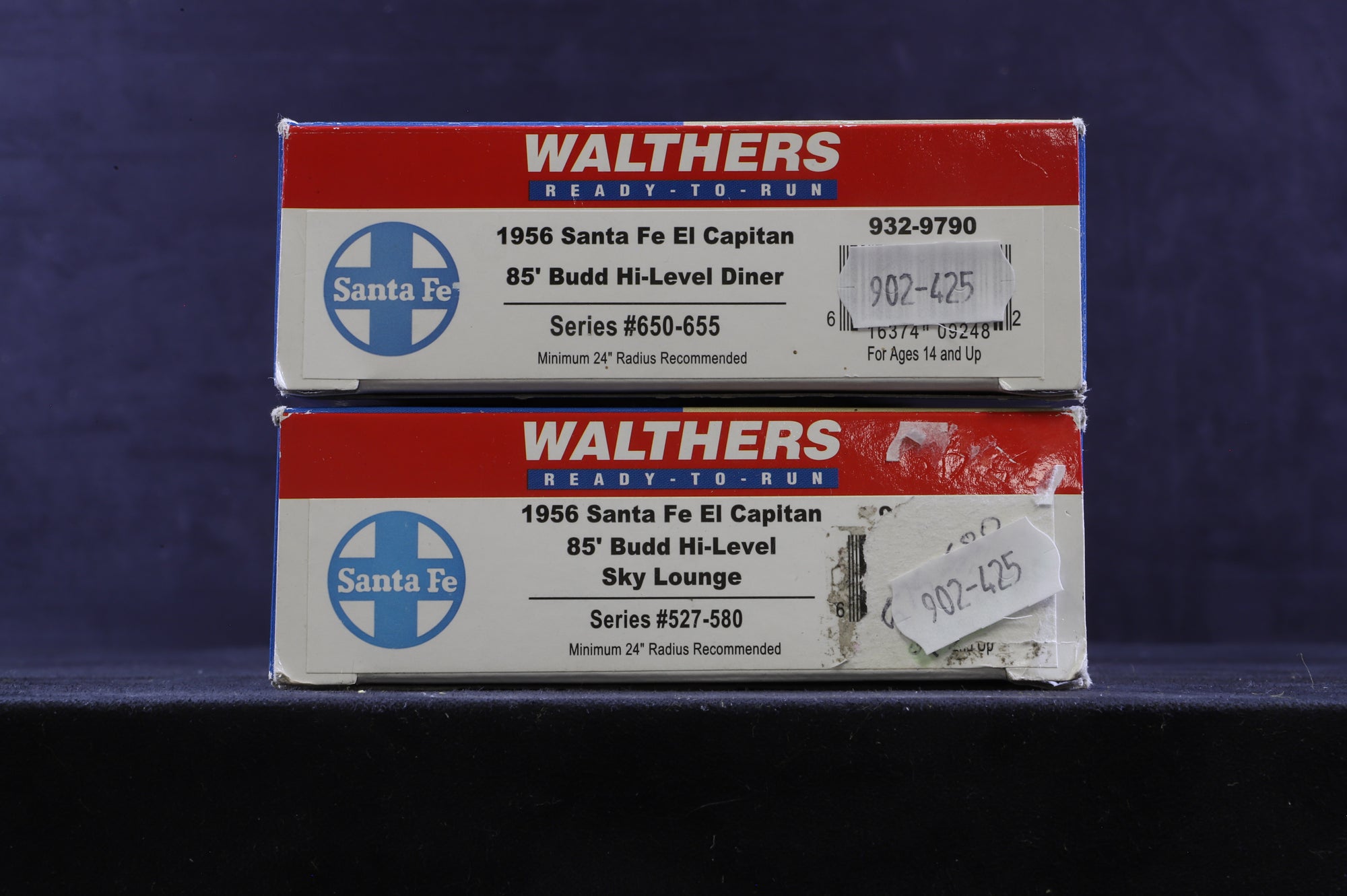 Walthers HO Rake Of 2 1956 Santa Fe 85' Budd Hi-Level Coaches Inc. 650-655 & 527-580