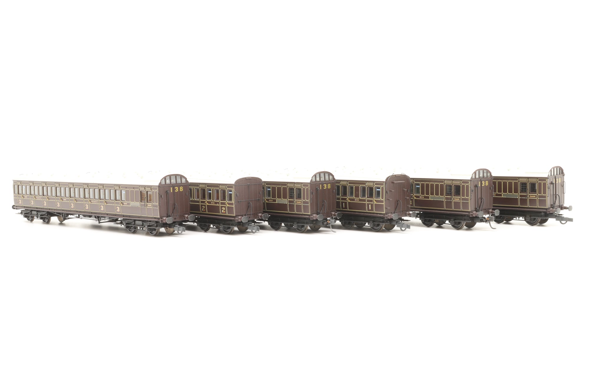 Bachmann OO Rake of 6 SECR Birdcage Coaches DCC Lighting