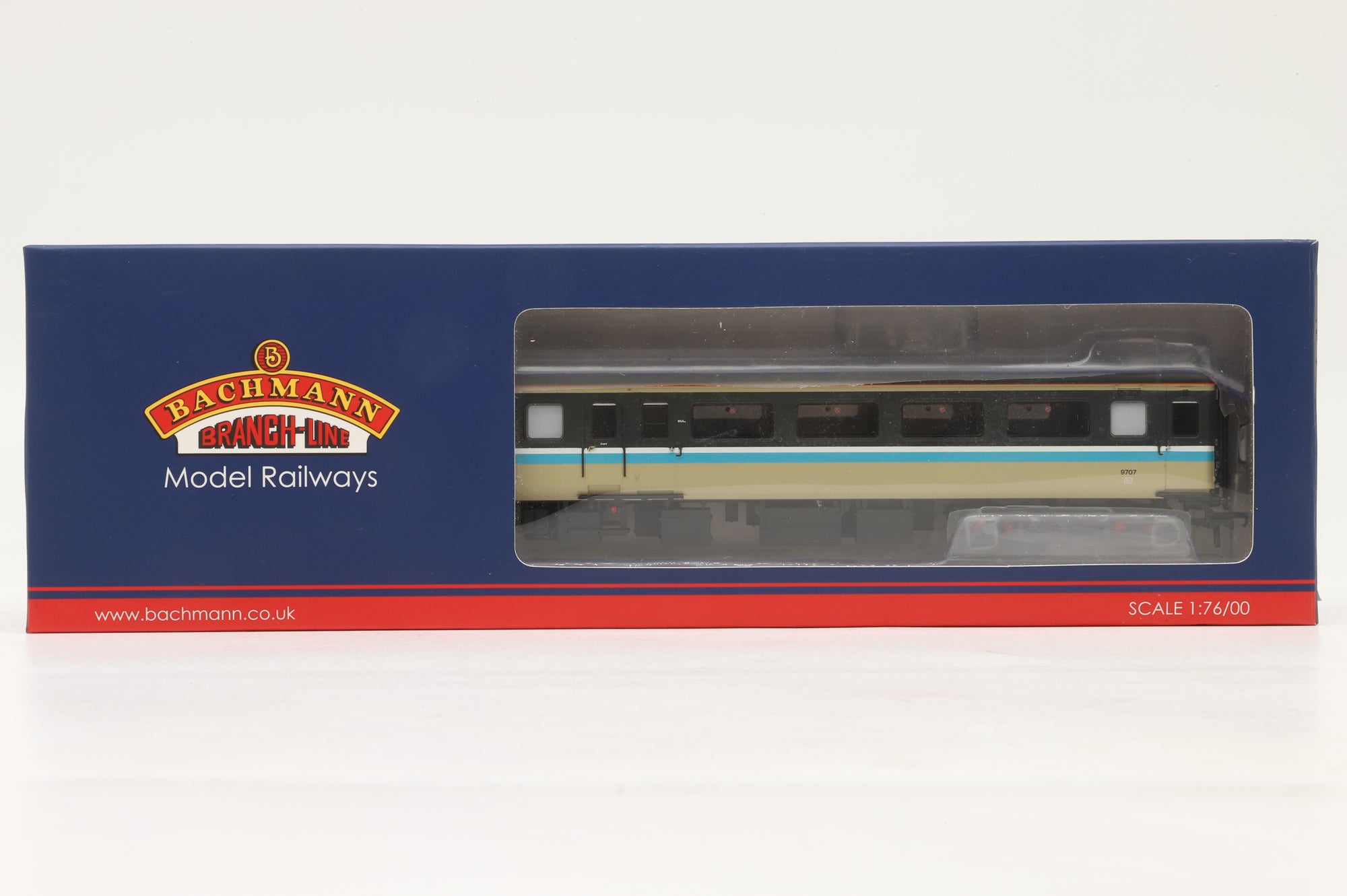 Bachmann OO 39-726DC Mk2F DBSO in BR Scotrail Livery – DCC Fitted