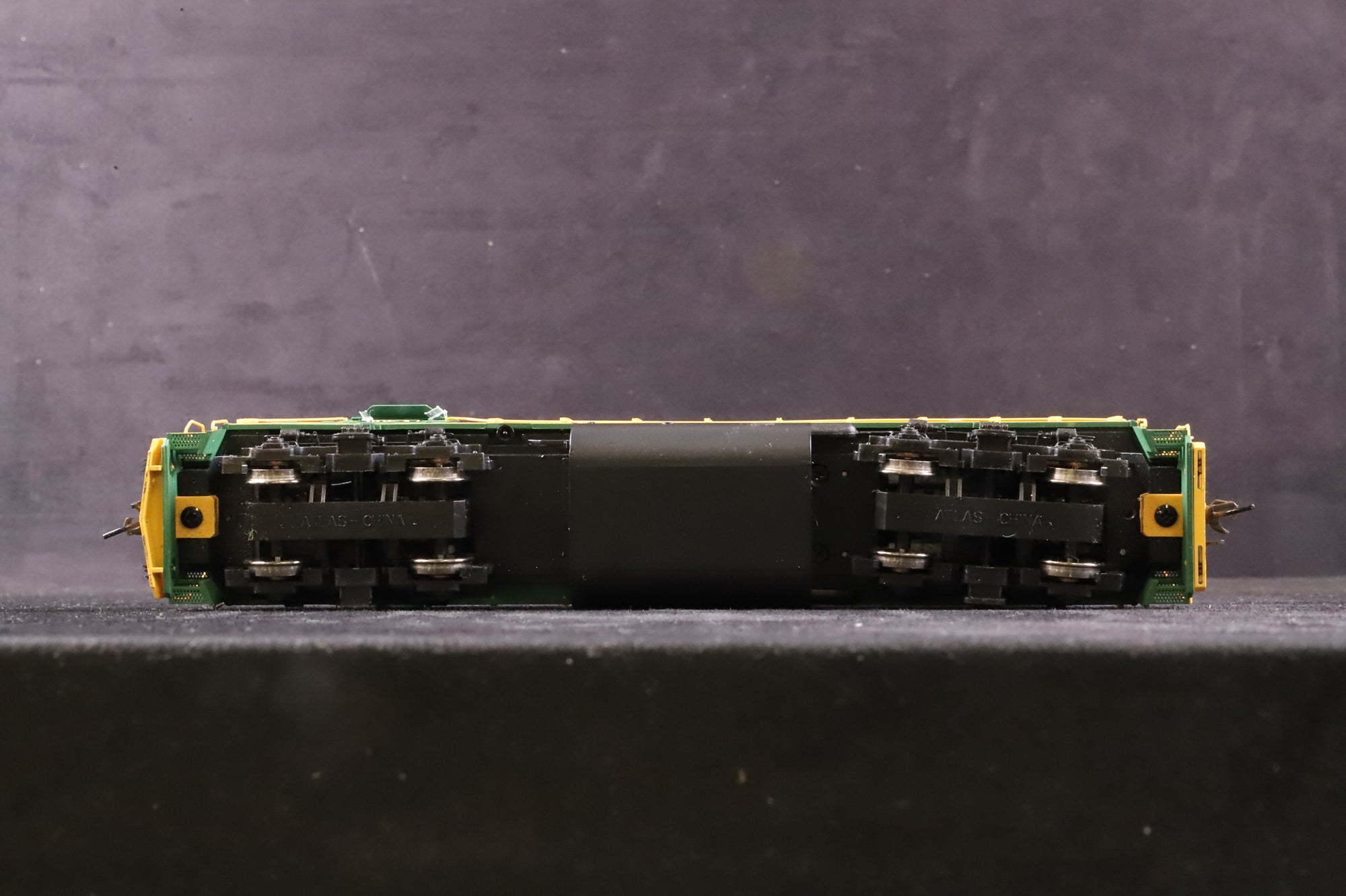 Atlas HO 10000413 GP40-2 No.3674 in Reading Lines Livery - DCC Sound