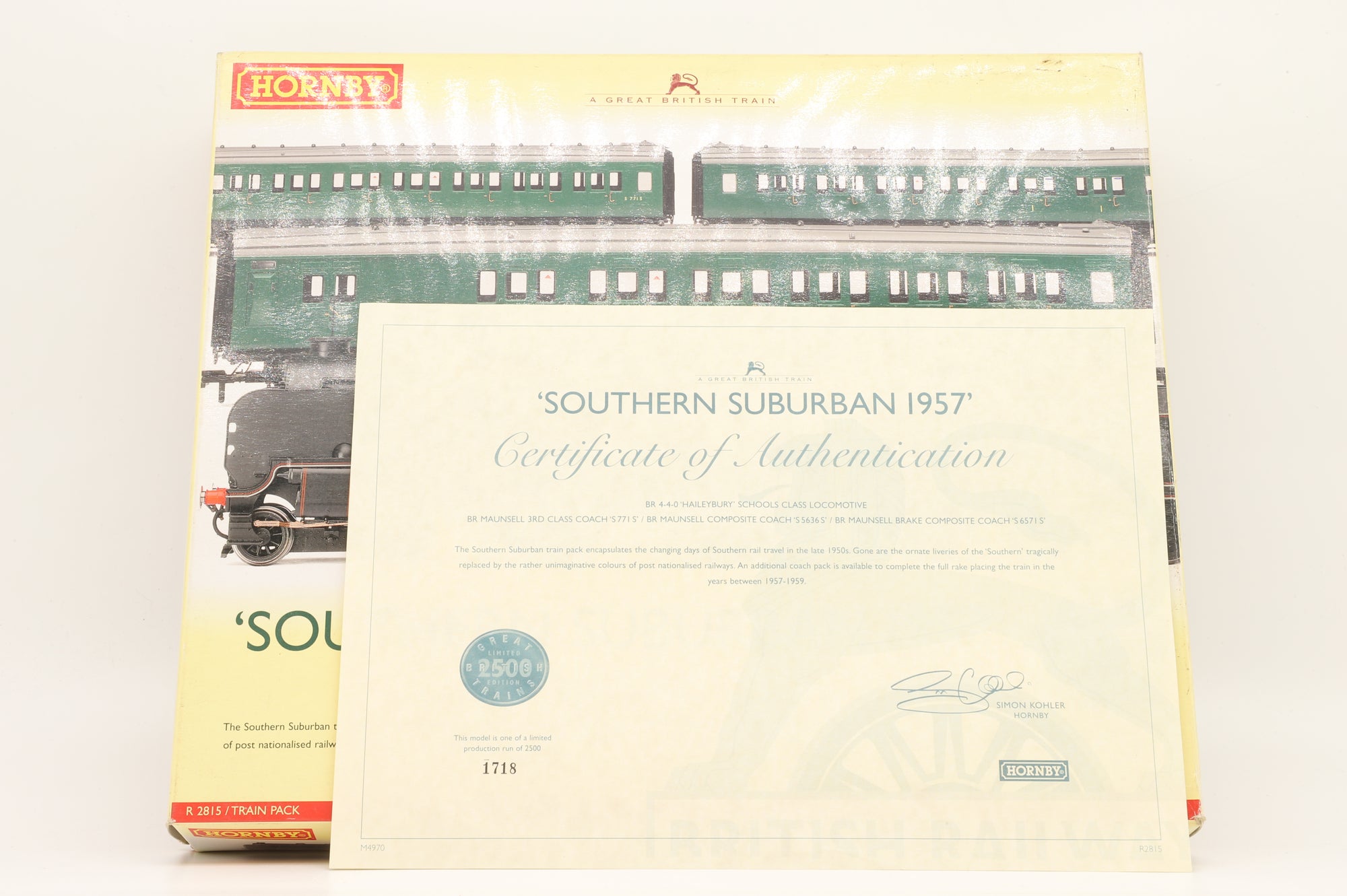 Hornby OO R2815 Southern Suburban 1957 Coach Pack Ltd Ed 1718/ 2500