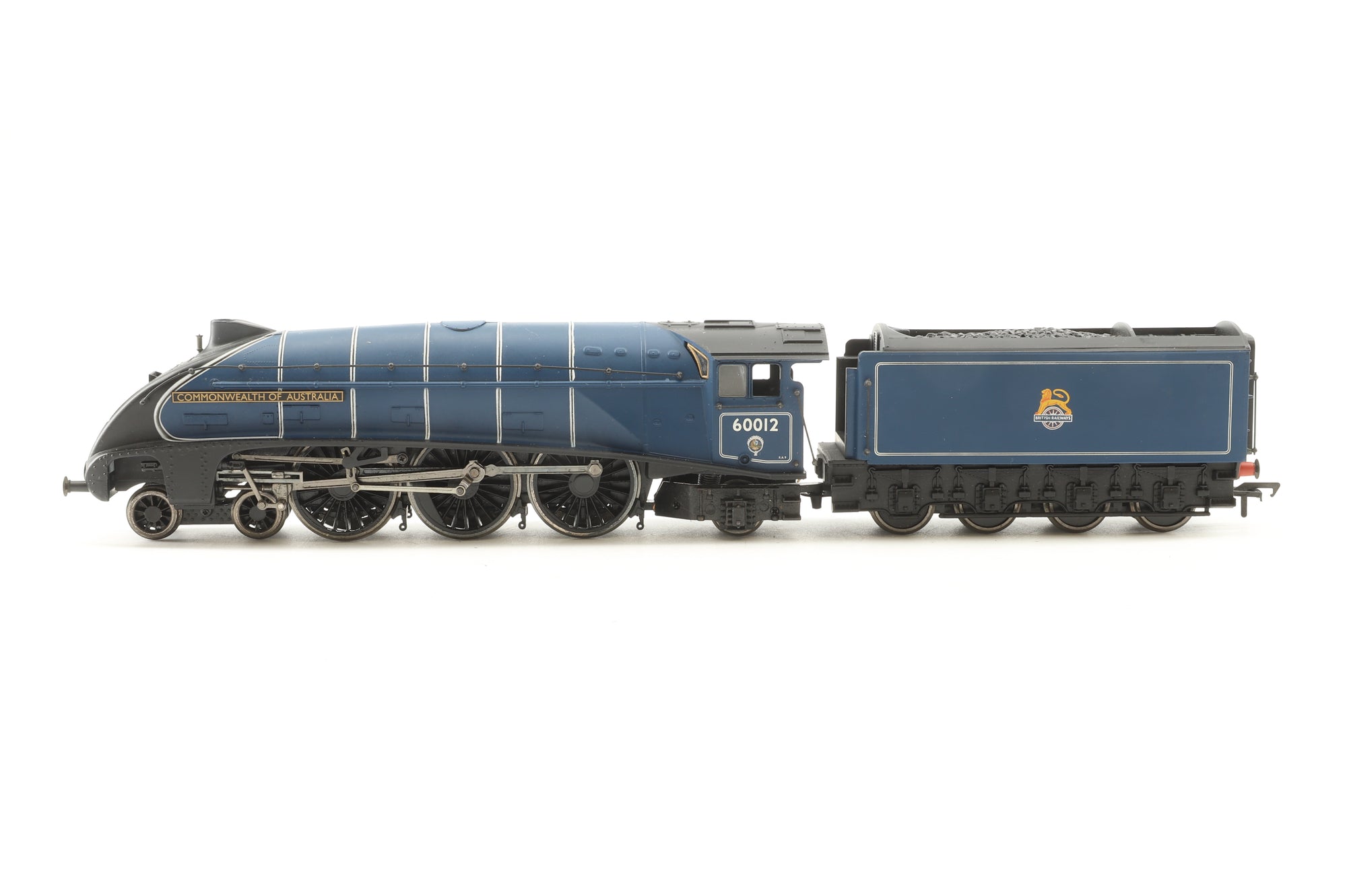 Bachmann OO 31-2001 Set of 3 Class A4 'Commonwealth of Australia' in BR Green, BR Blue & LNER Blue