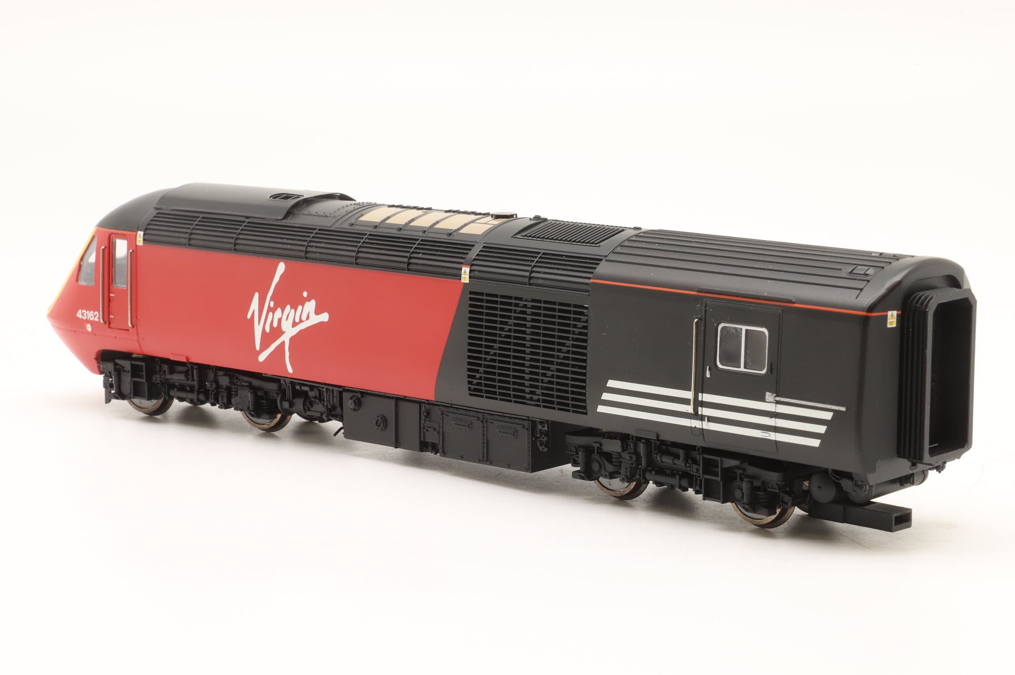 Hornby OO R2704 Class 43 HST Set 43196 'Newspaper Society'/43162 in Virgin Trains Livery - DCC Sound