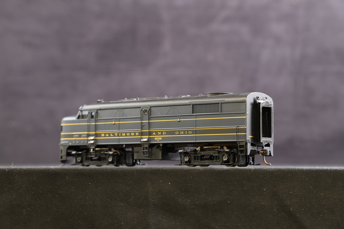 Proto 2000 Series HO 30201 FA2 Diesel Loco B&amp;O &#39;4019&#39; w/Dynamic Brakes, Ltd Ed.